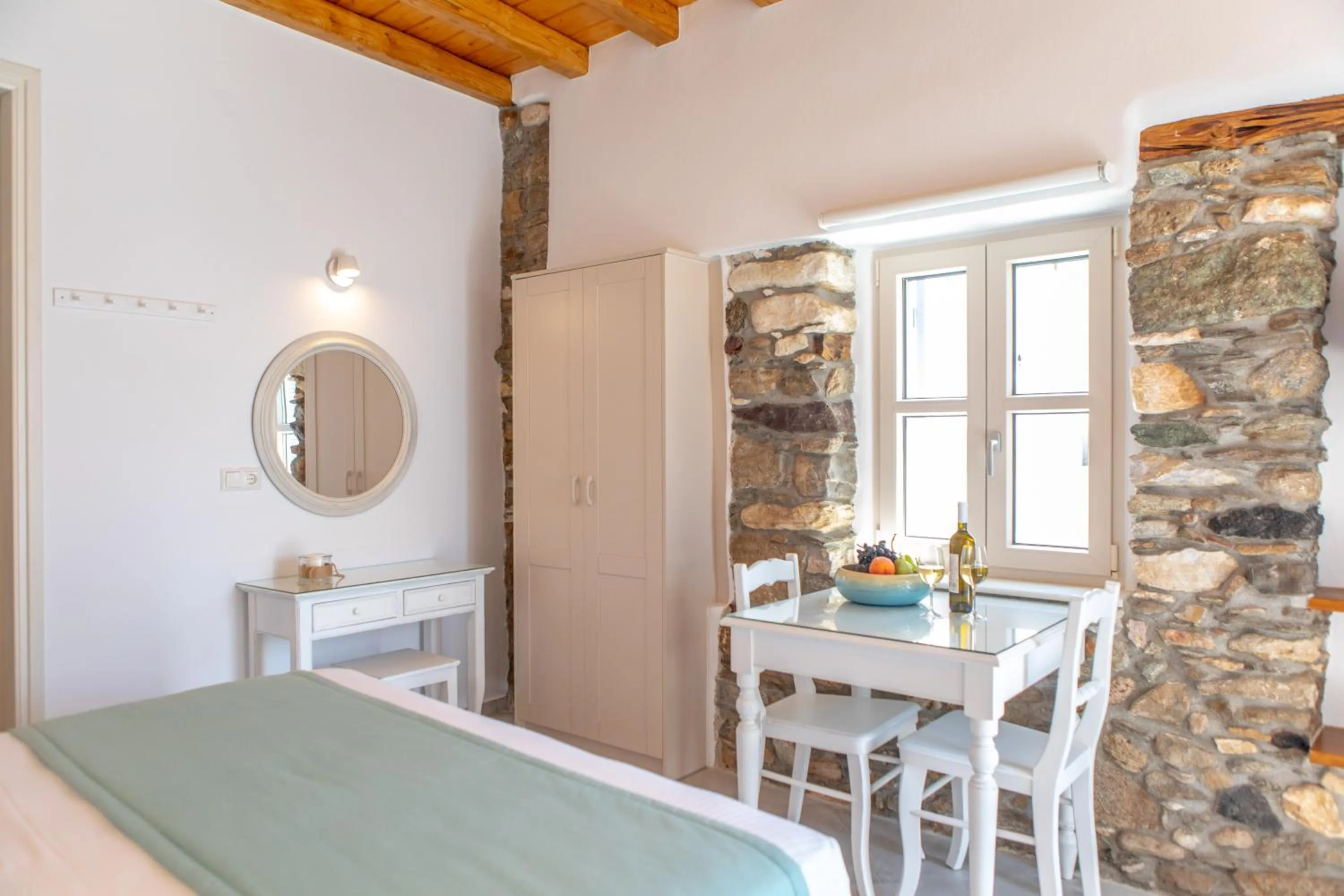 Bedroom, Bed in Castle Mansions