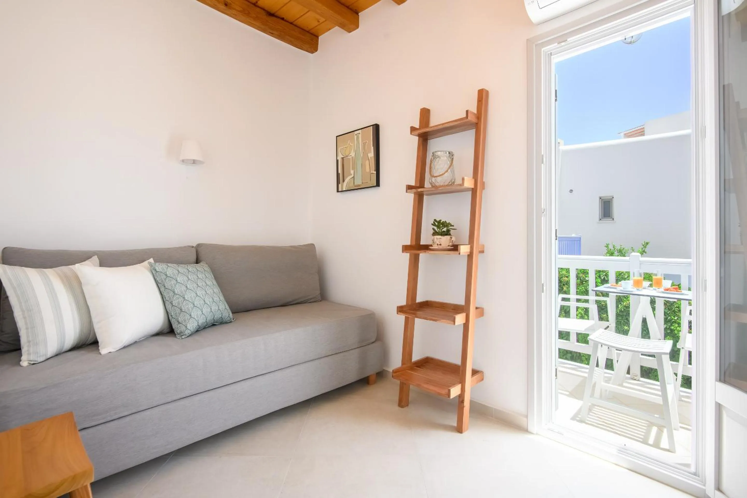 Seating area in Castle Mansions