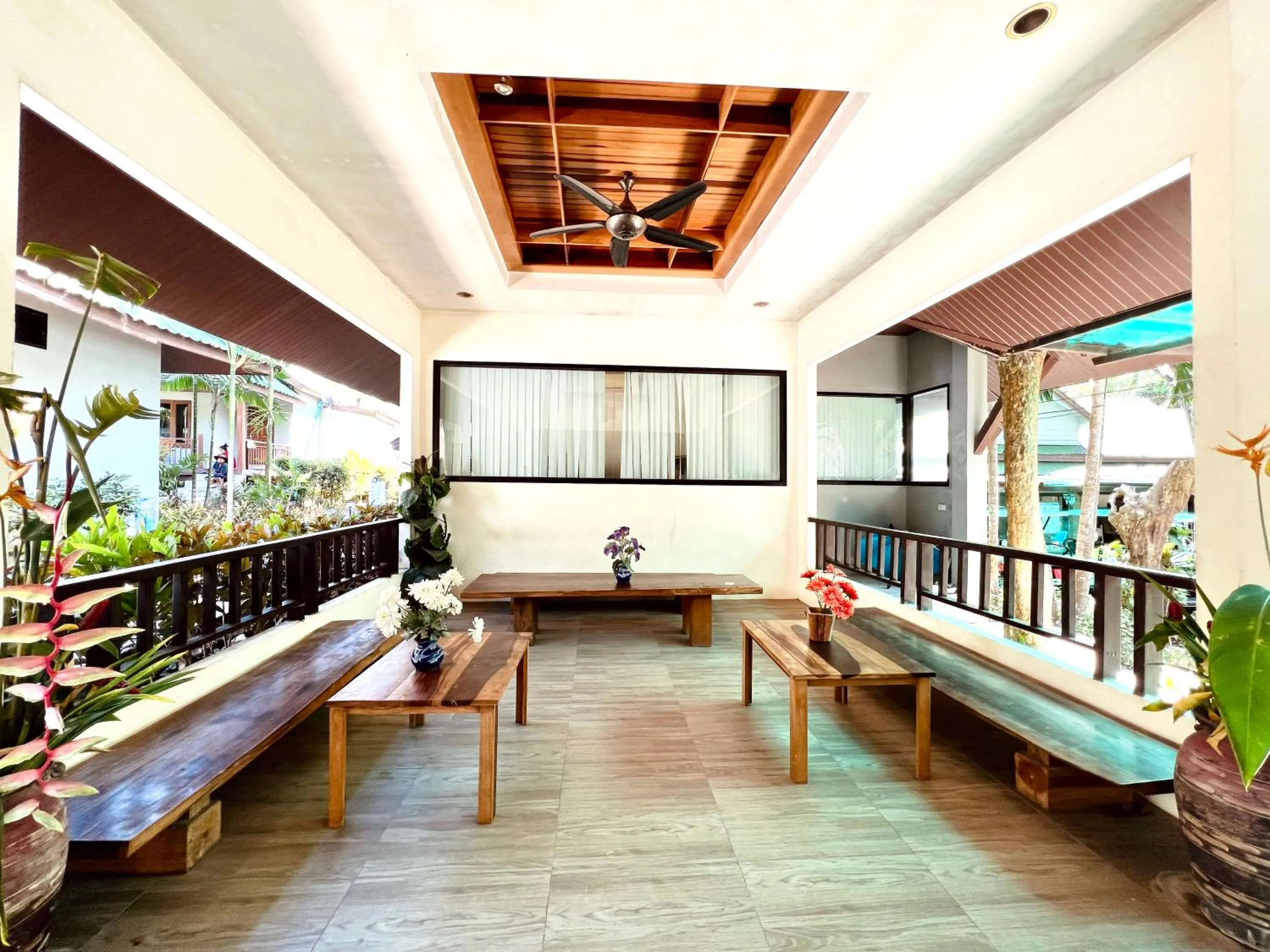 Lobby or reception in Dream Valley Resort, Tonsai Beach