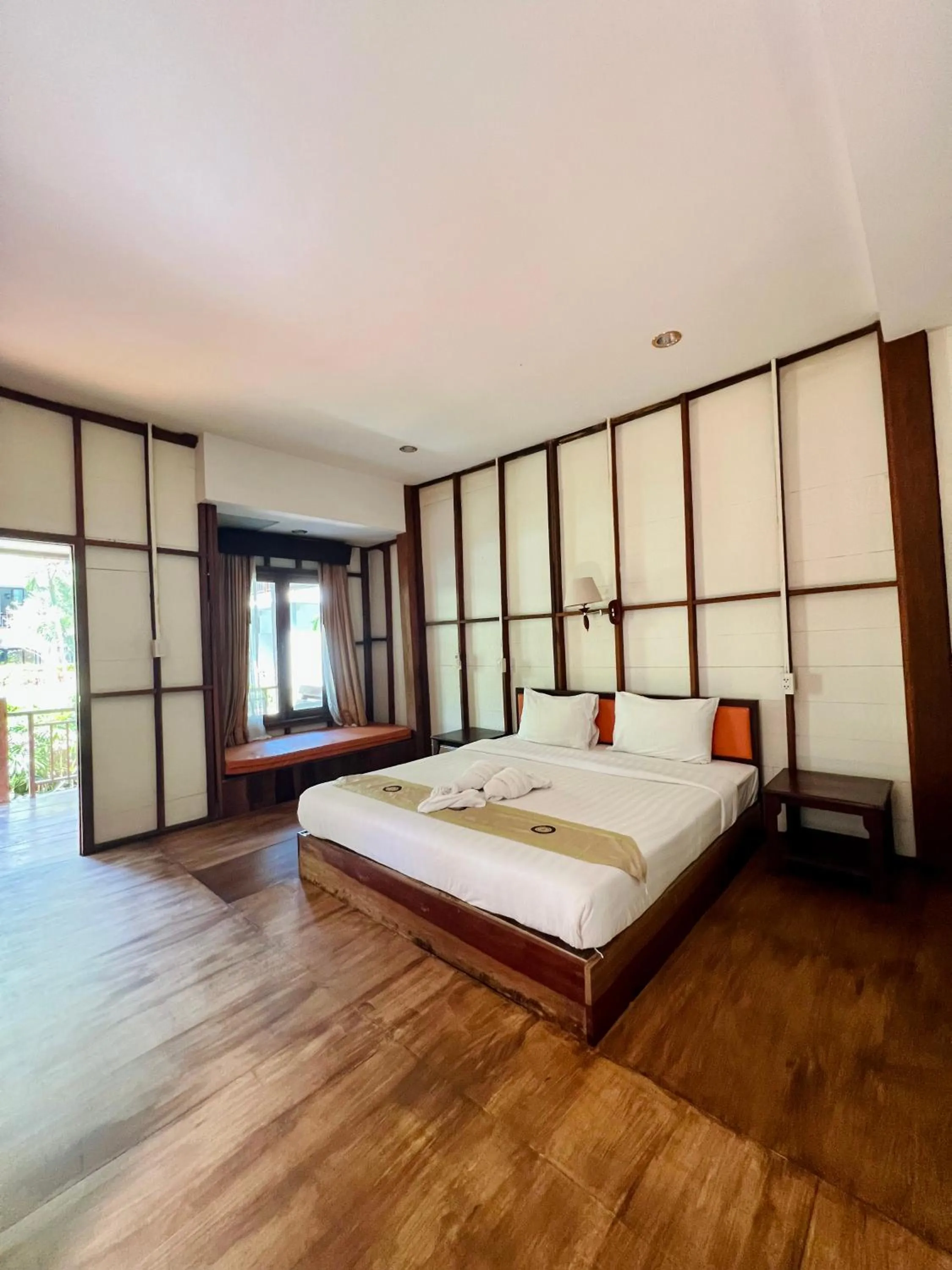 Bed in Dream Valley Resort, Tonsai Beach