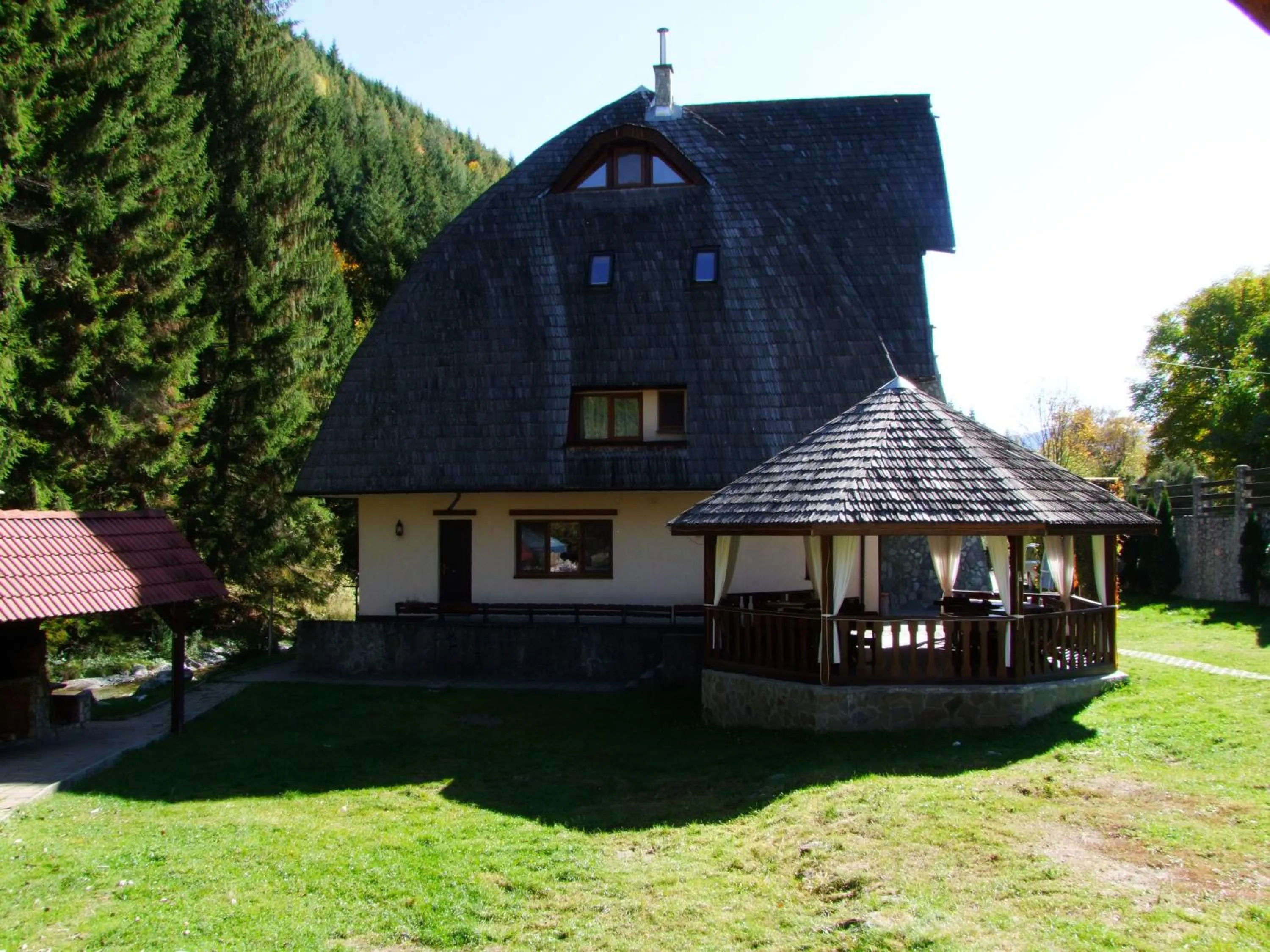 Property building in Vila Ursul