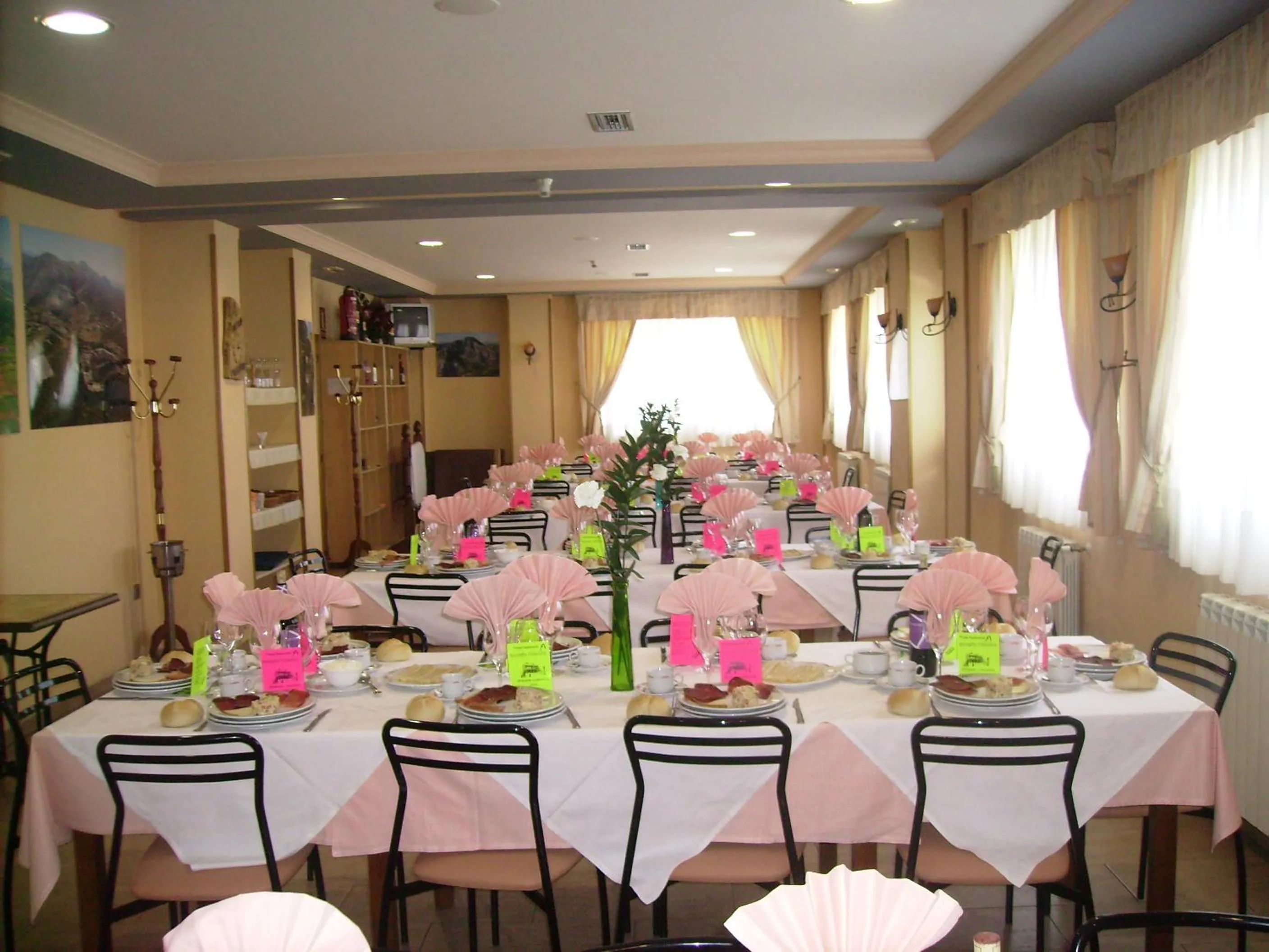 Restaurant/places to eat in Montaña Palentina