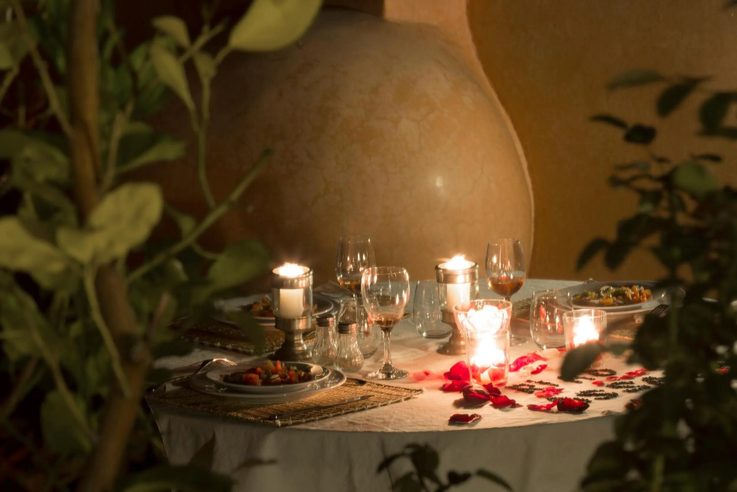 Restaurant/places to eat in Riad Assala