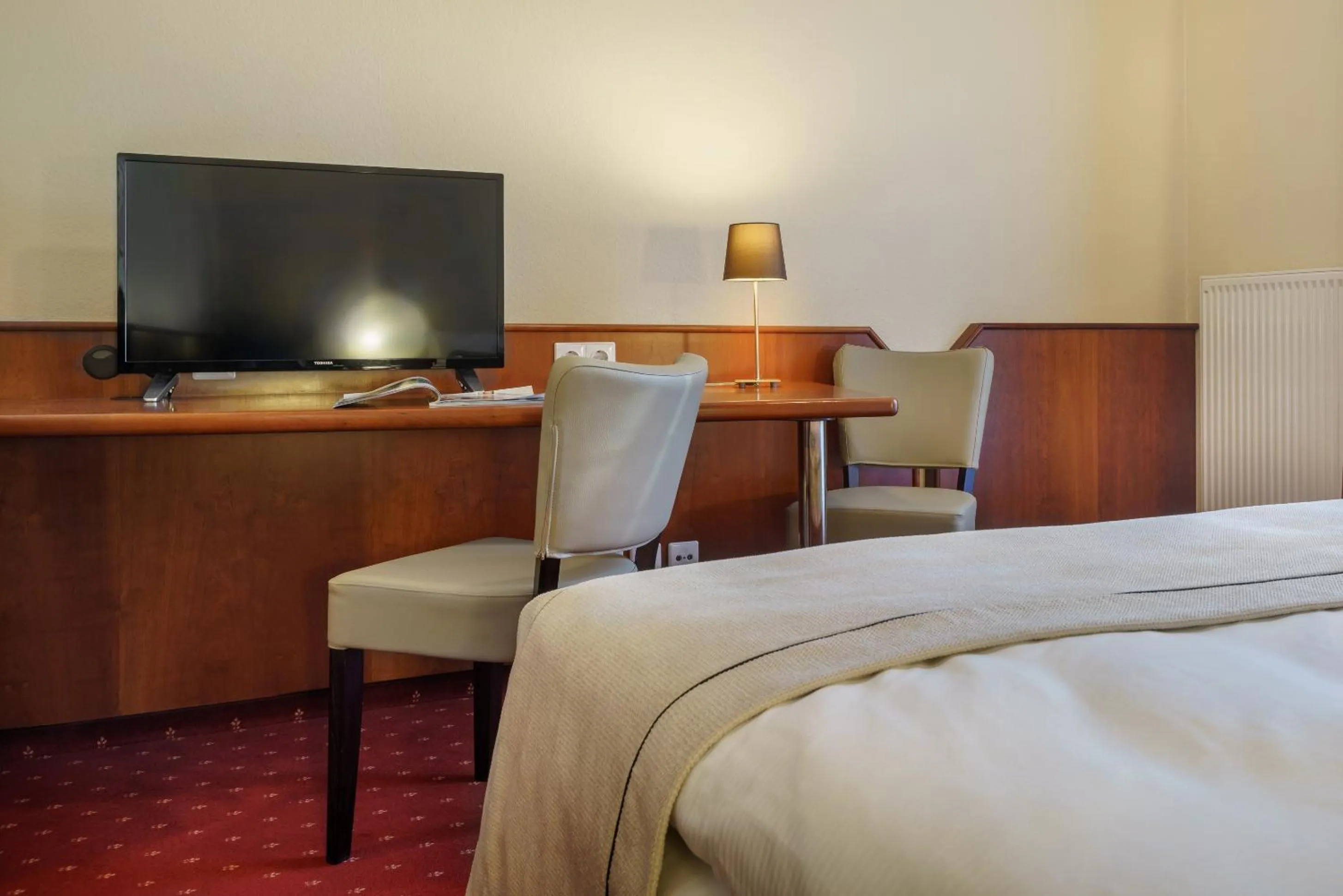 Living room, Bed in Hotel Hagemann Hamburg Hafen