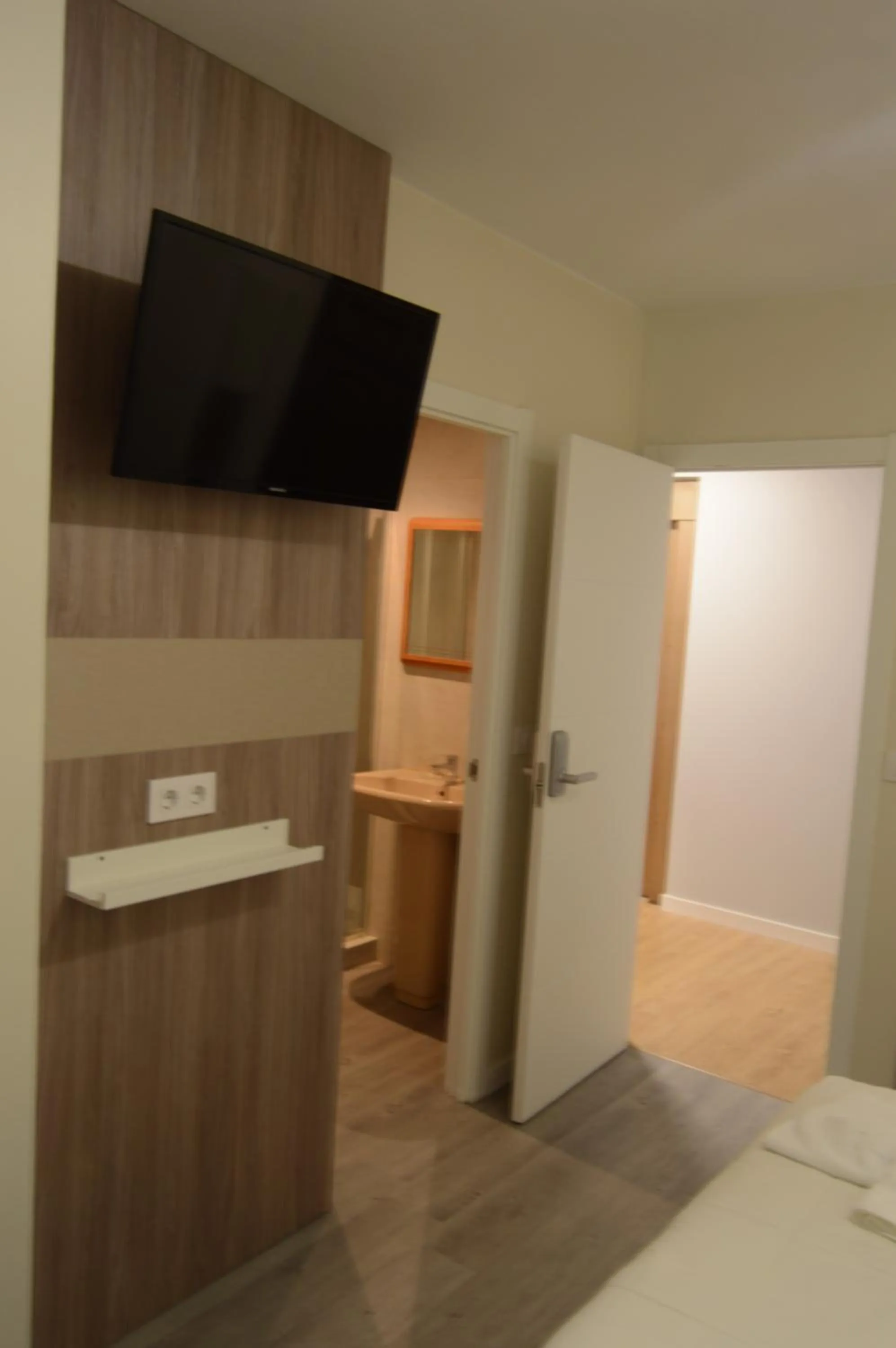 Bed in Hotel Cristal 1