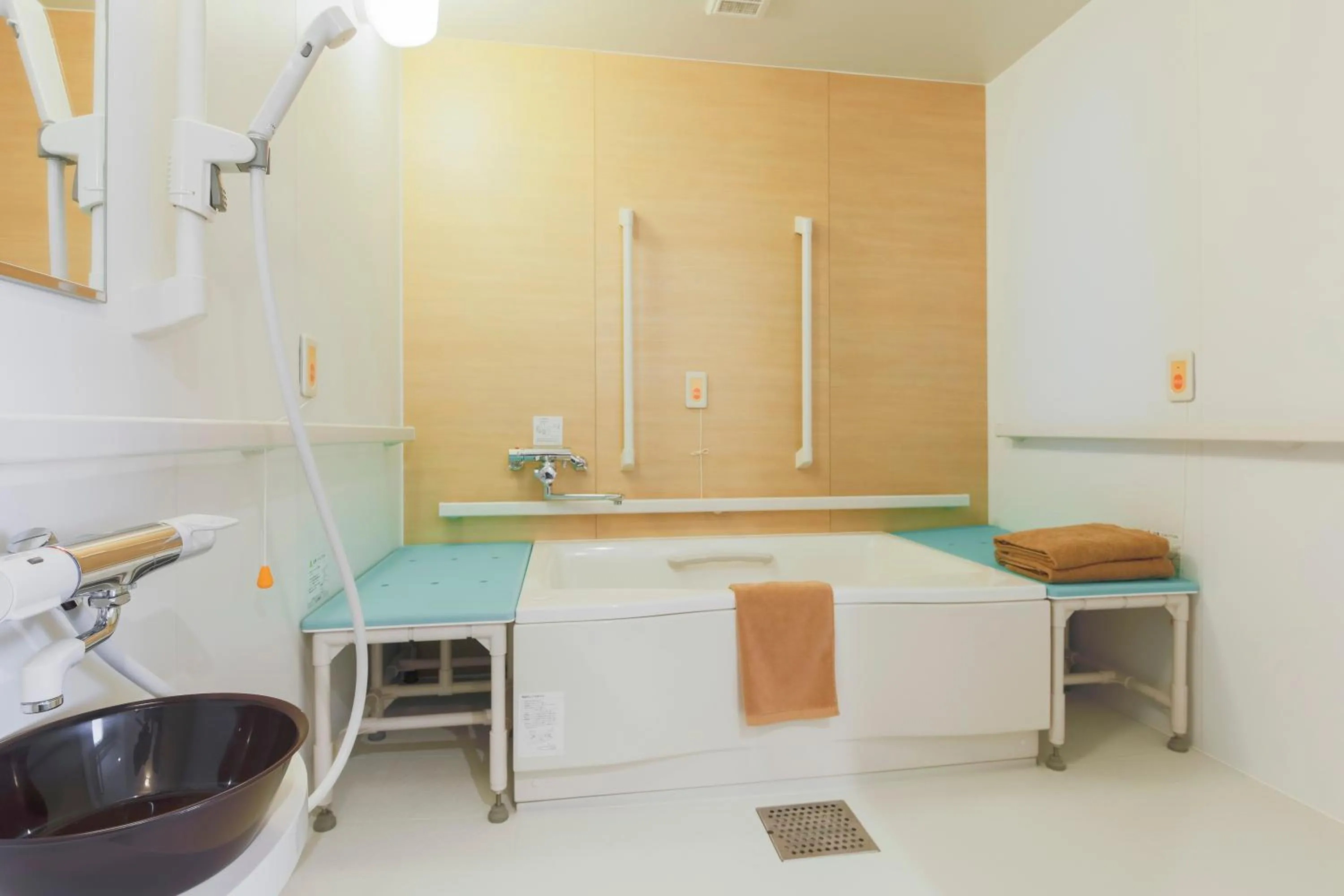 Shower in Hotel Higashimokoto