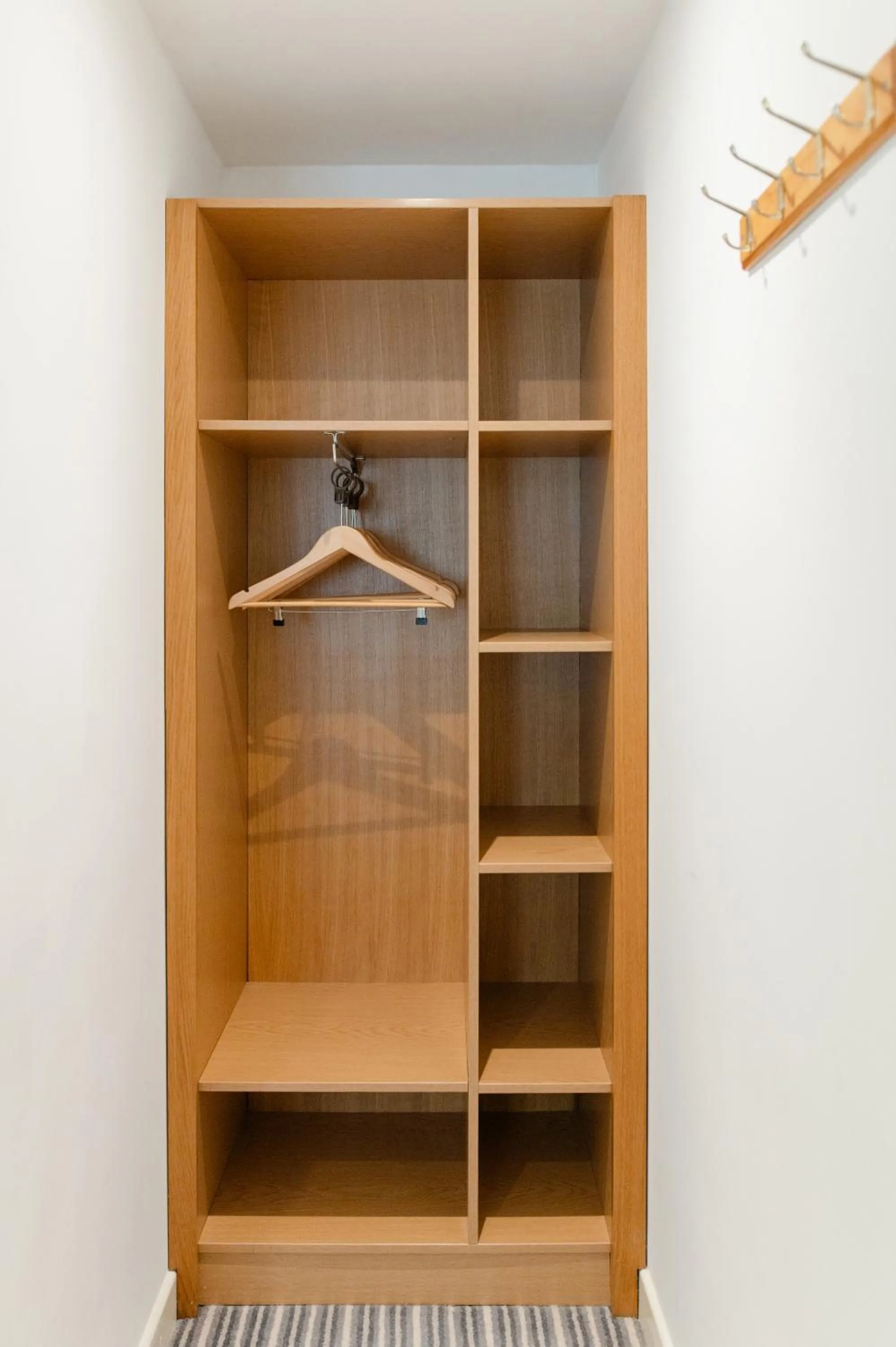 wardrobe in Deangate Motel