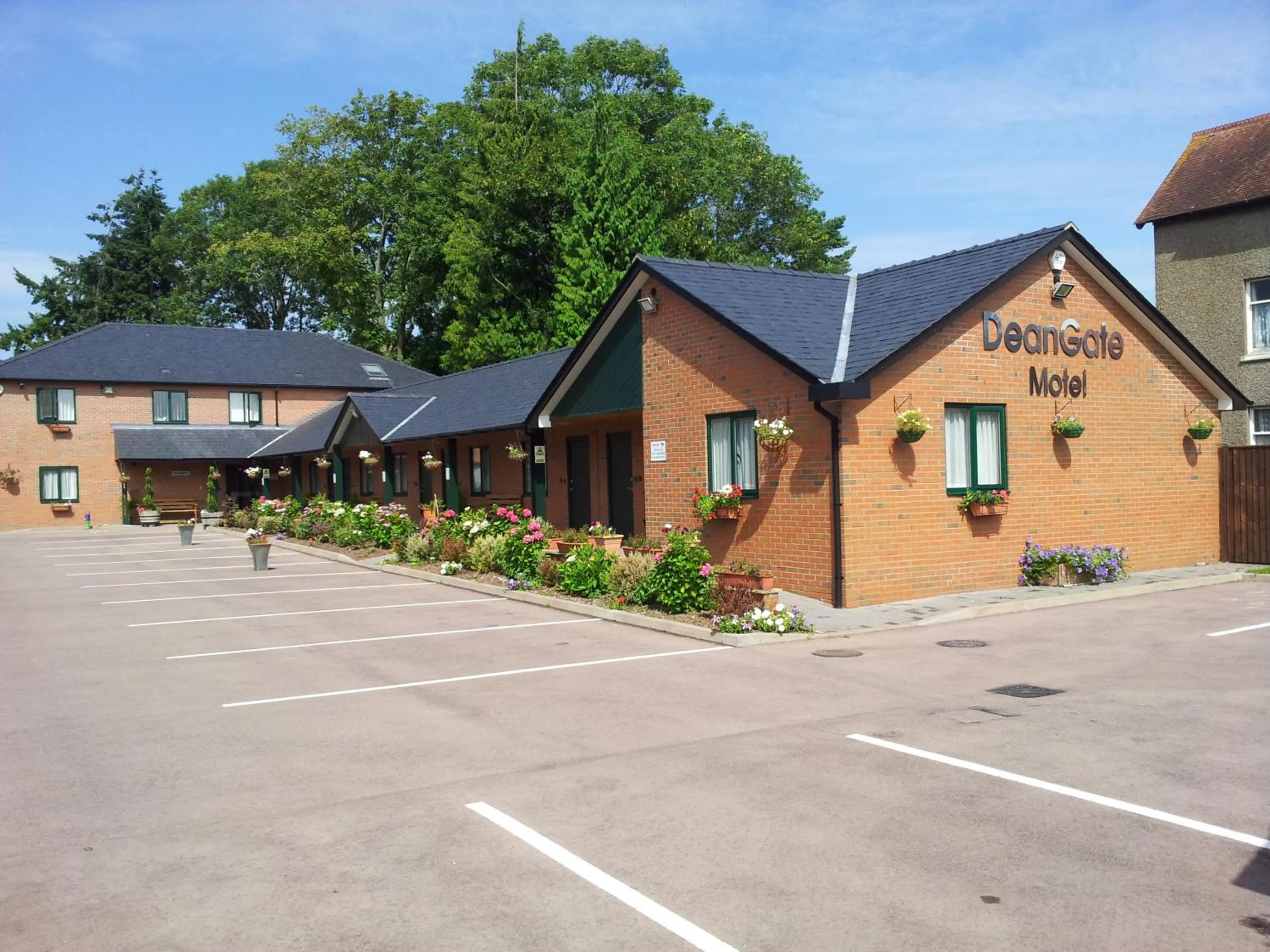 Property building in Deangate Motel