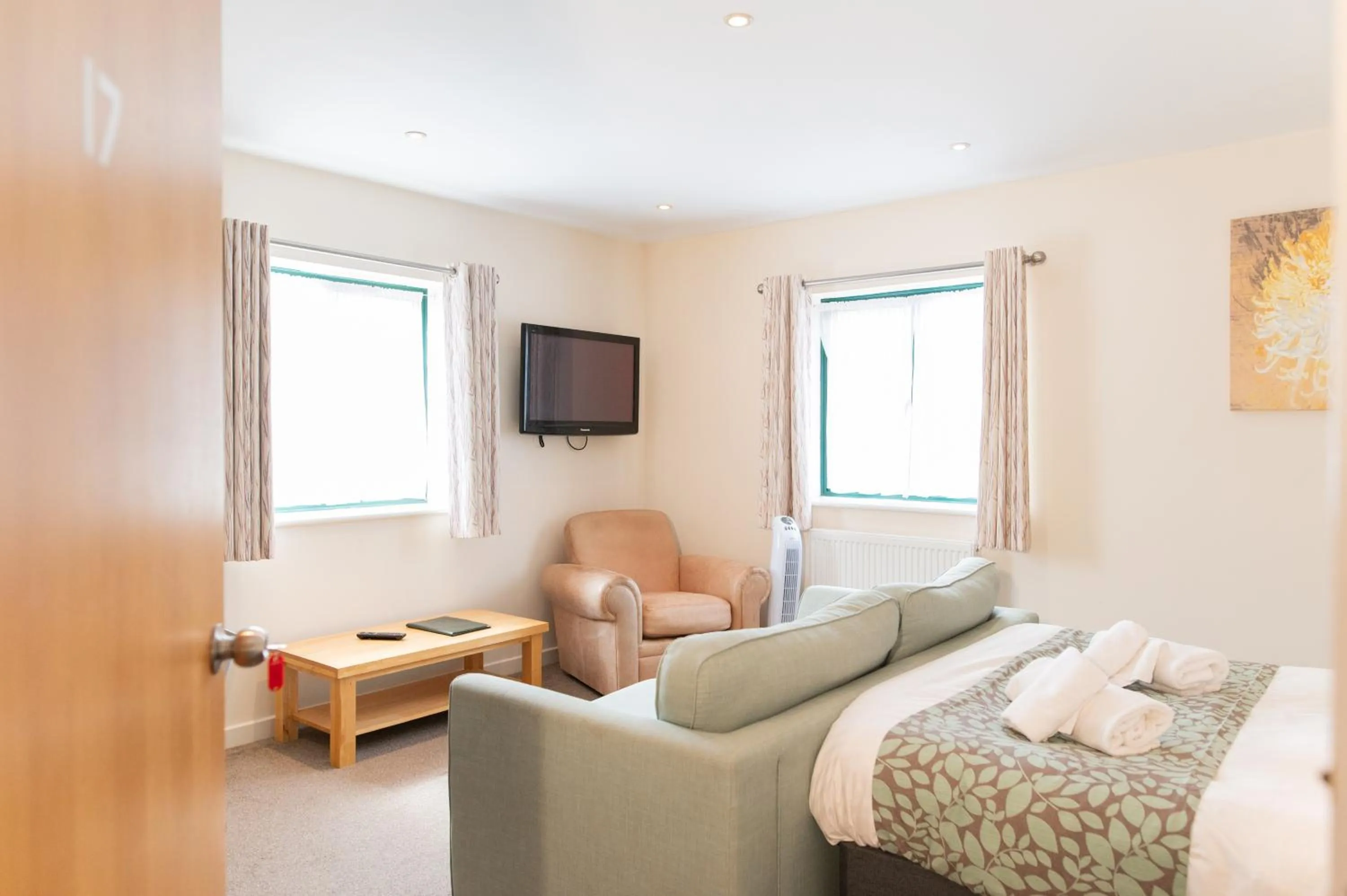 Bed in Deangate Motel