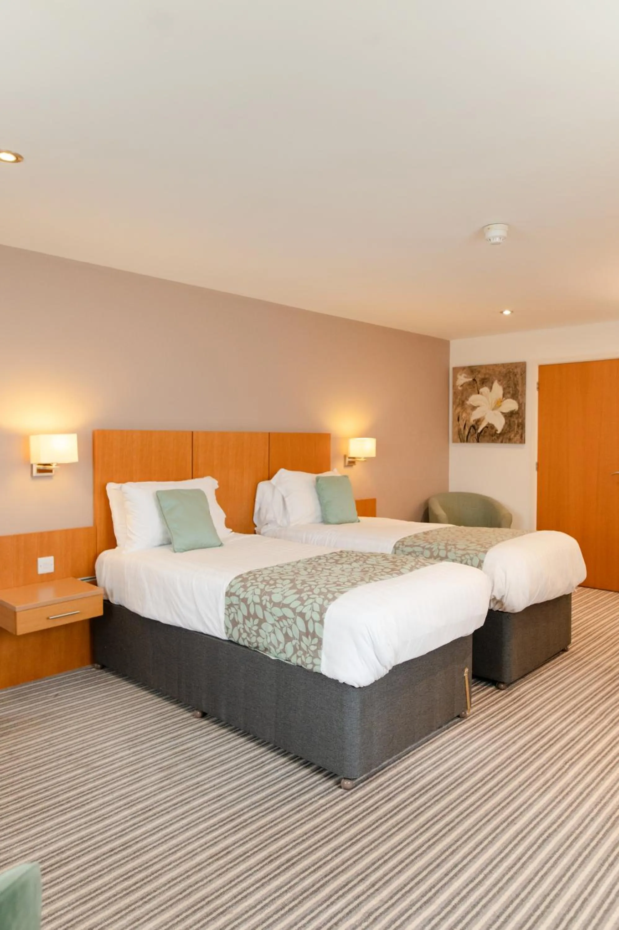 Bed in Deangate Motel