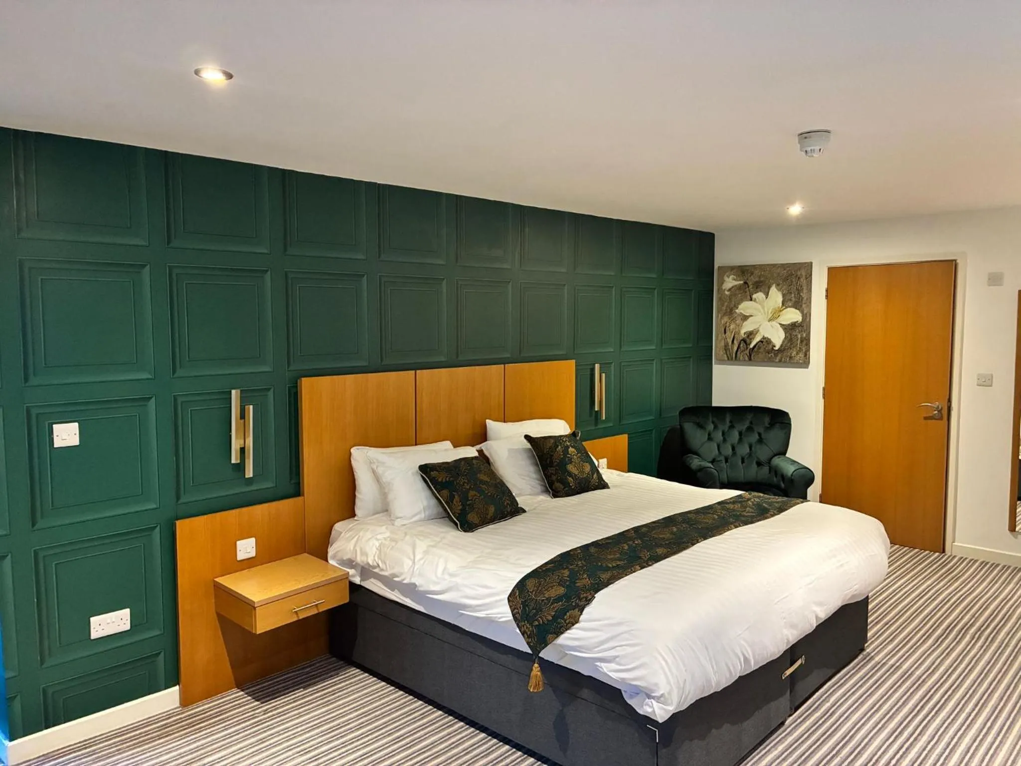 Bedroom, Bed in Deangate Motel