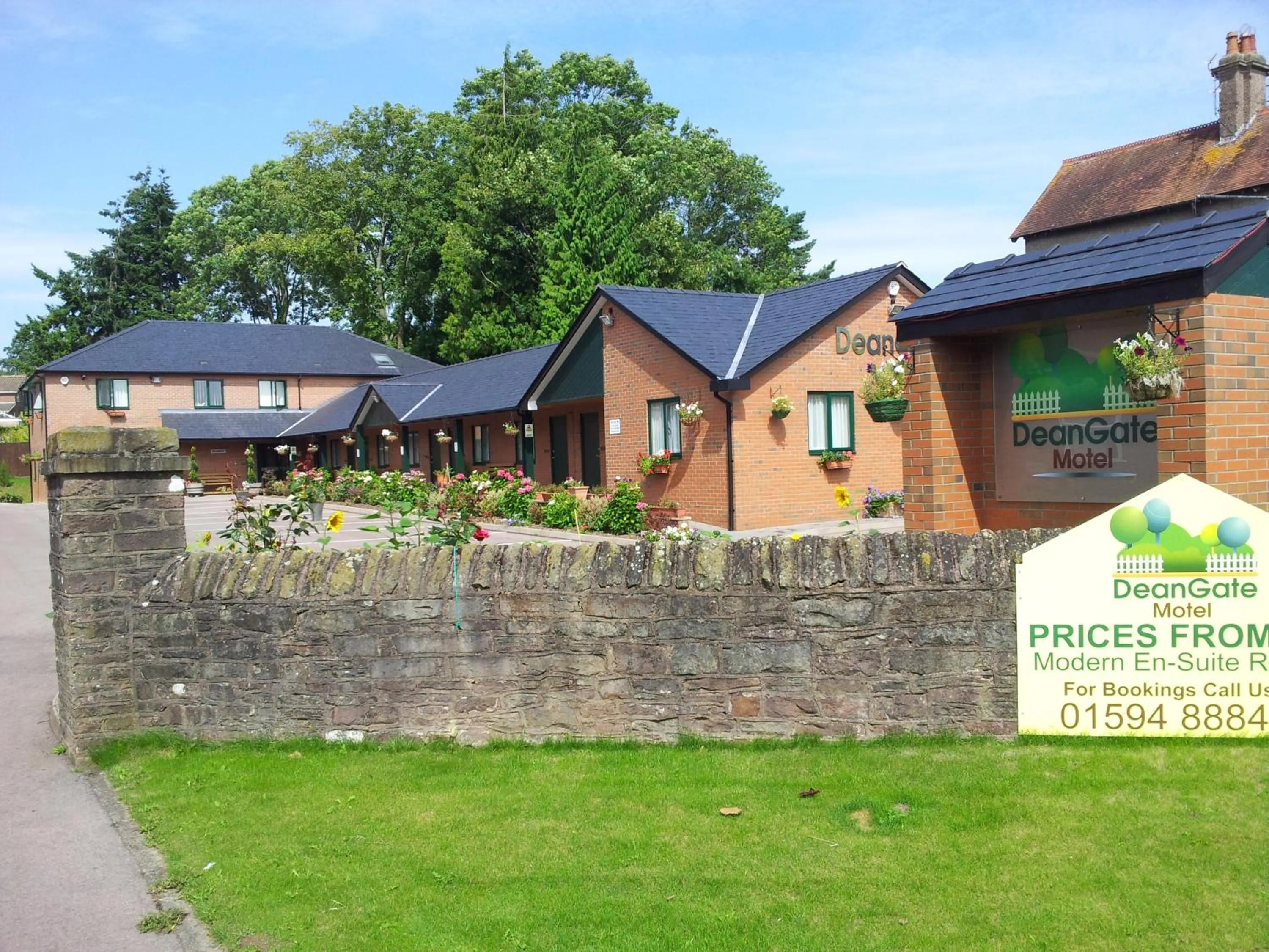 Property building in Deangate Motel