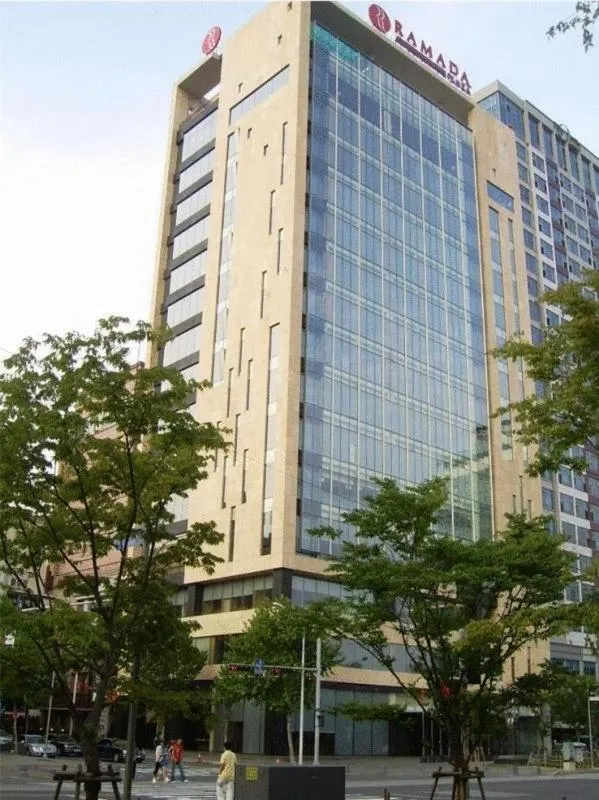 Facade/entrance in Ramada Plaza by Wyndham Gwangju