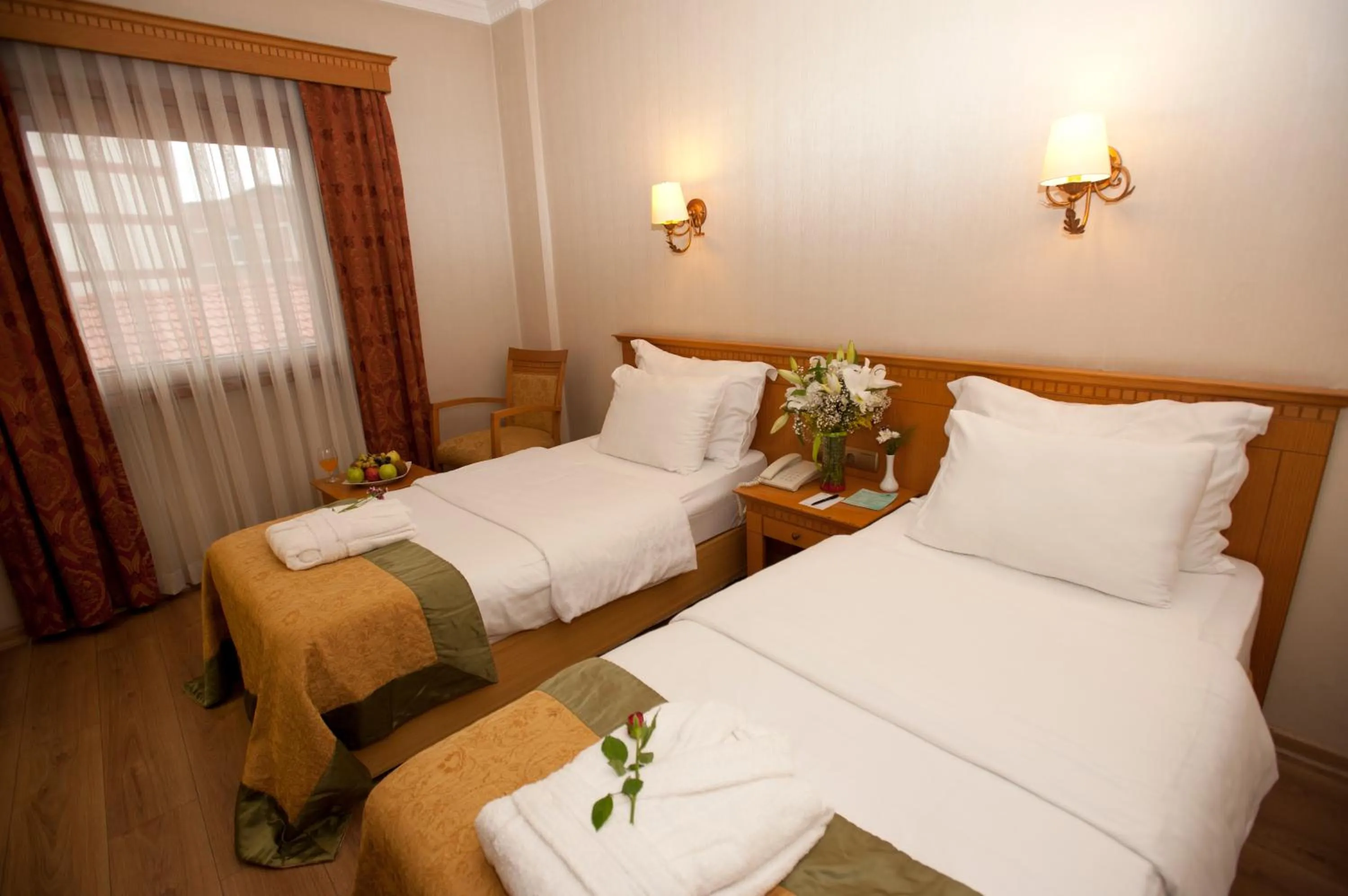 Photo of the whole room, Bed in Usta Park Hotel