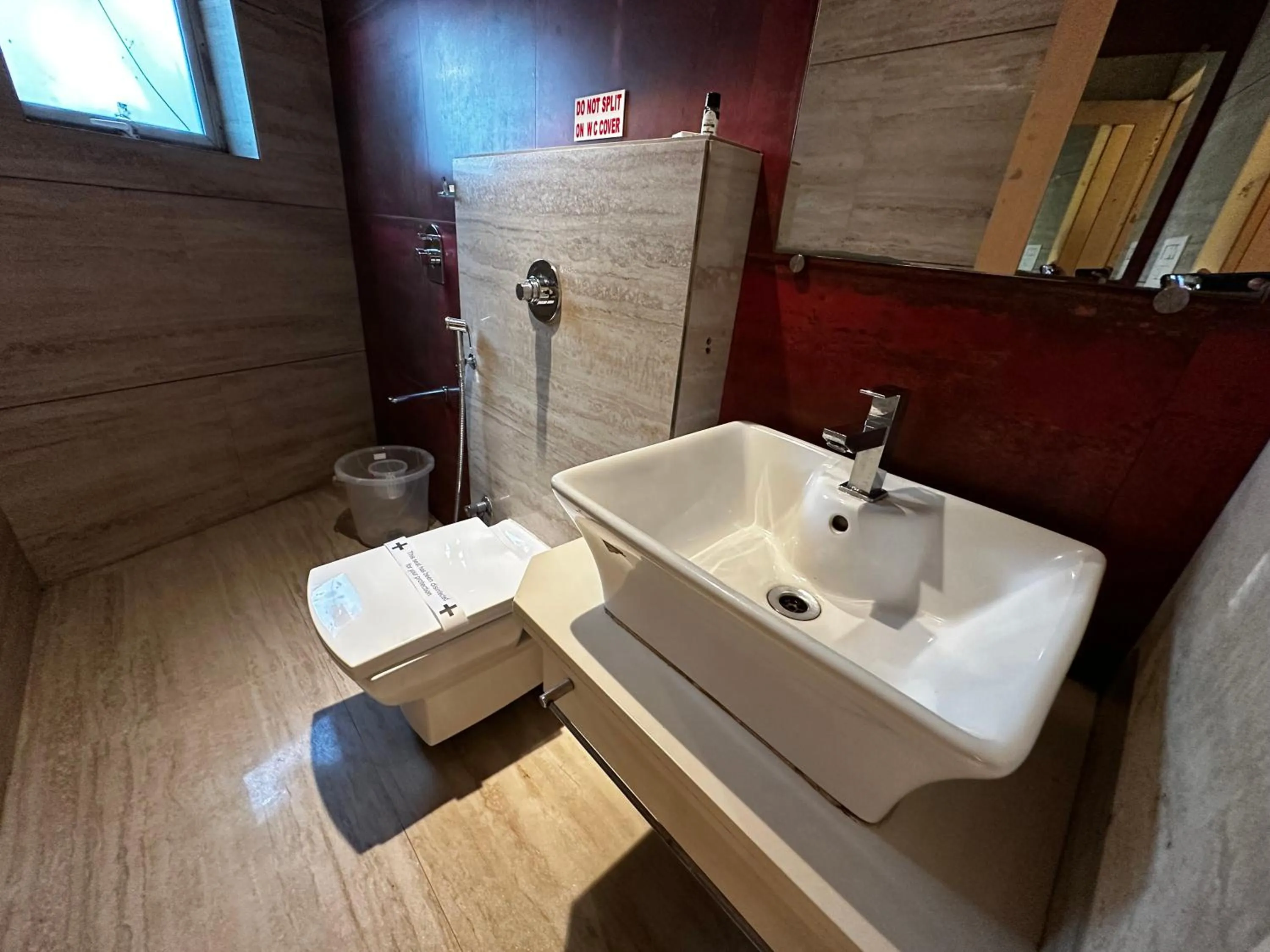 Bathroom in South Coast Hotel Wagle Estate Thane