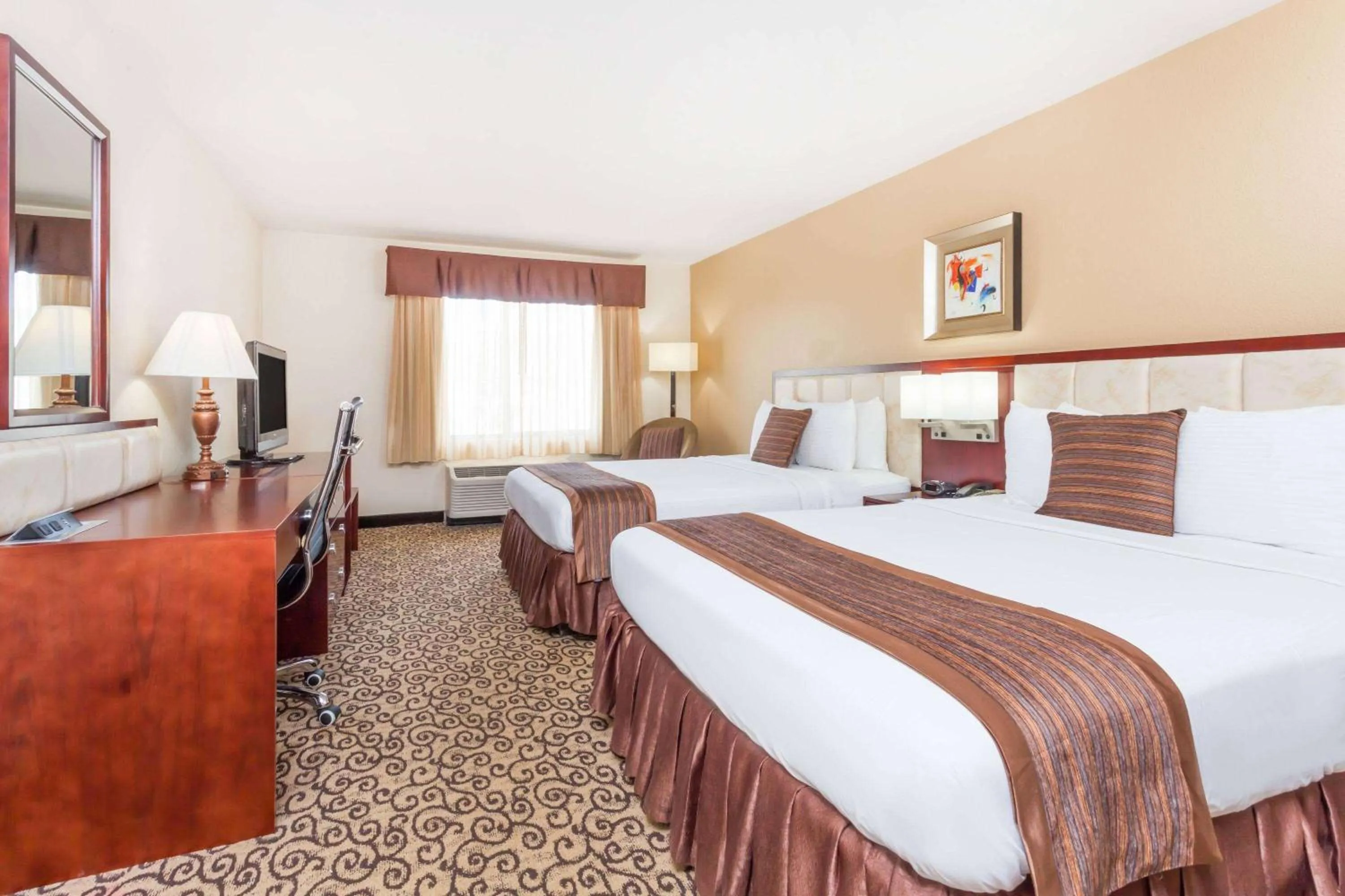 Photo of the whole room, Bed in Baymont by Wyndham Columbia Fort Jackson