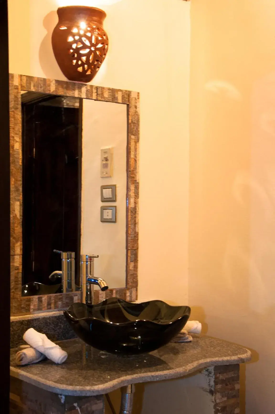 Superior Twin Room in Hadouta Masreya Nubian Guest House Superior Twin Room in Hadouta Masreya Nubian Guest House