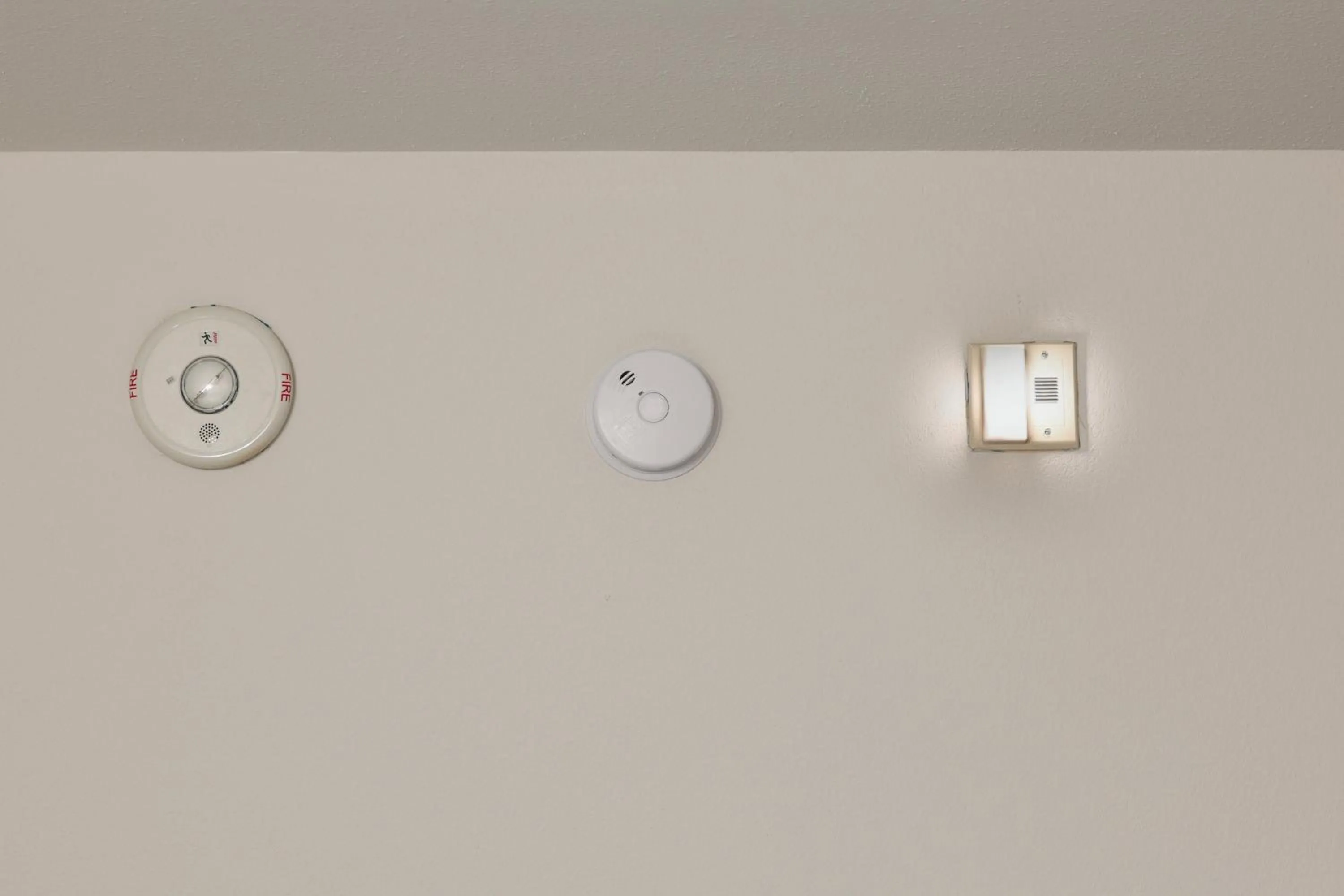 Bedroom in Hampton Inn and Suites Asheville Airport