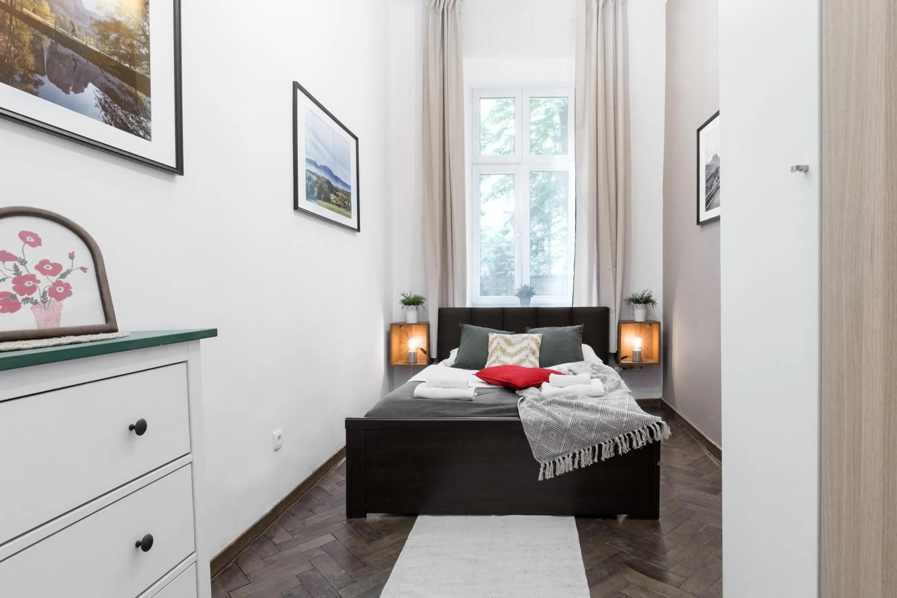 Bed in Friendhouse Apartments Avenue