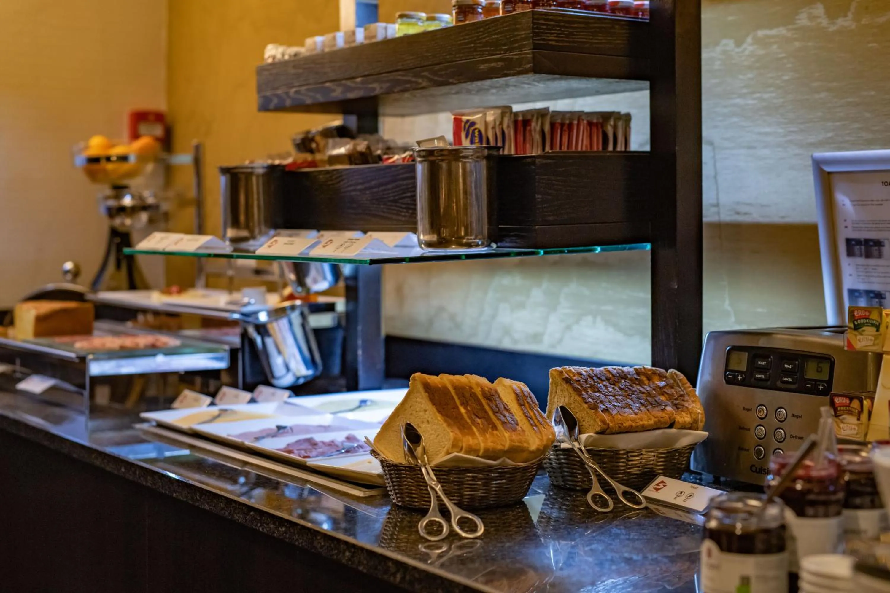 Breakfast in Hotel & Spa Savarin - Rijswijk, The Hague