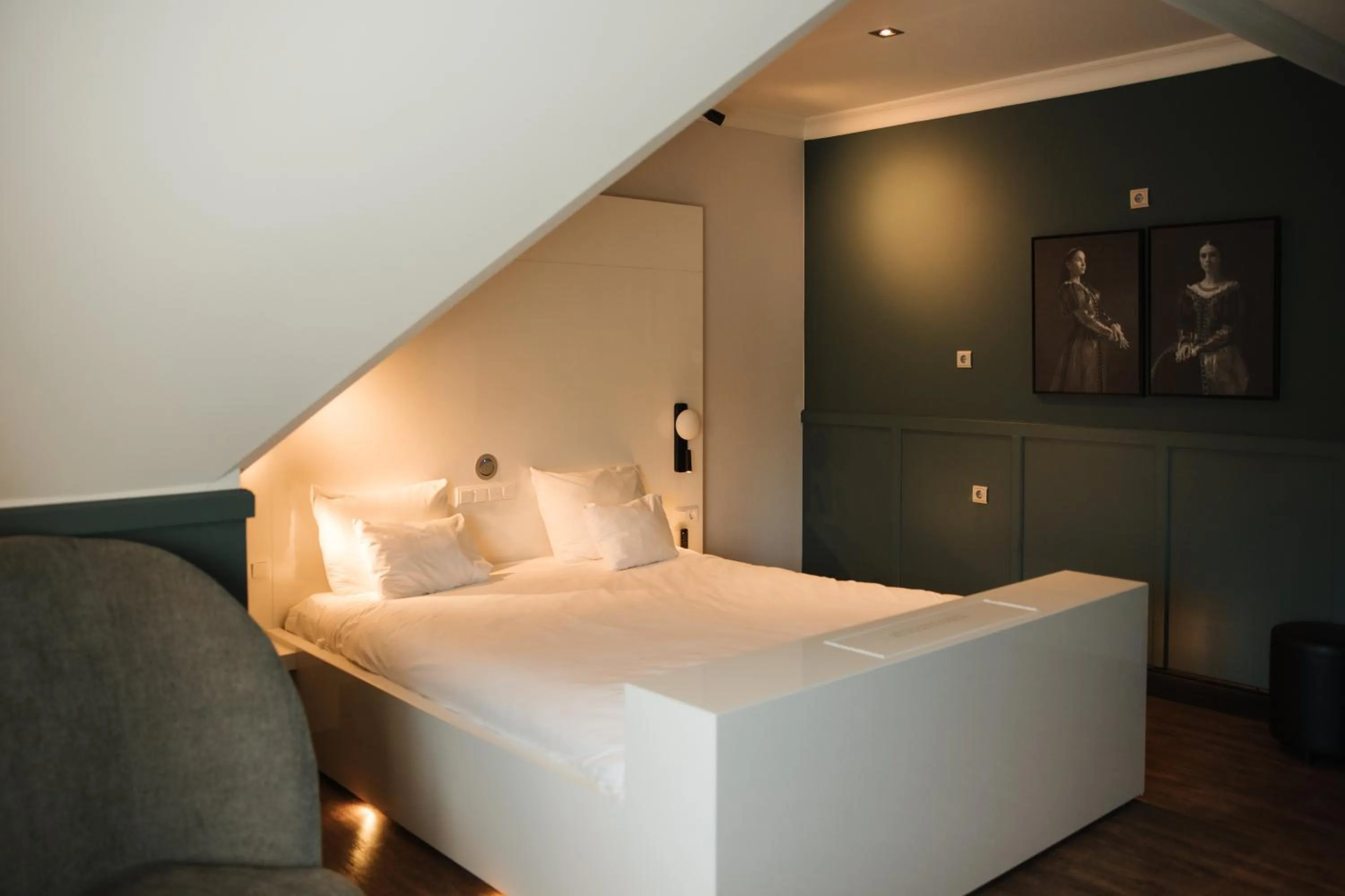 Bed in Hotel & Spa Savarin - Rijswijk, The Hague