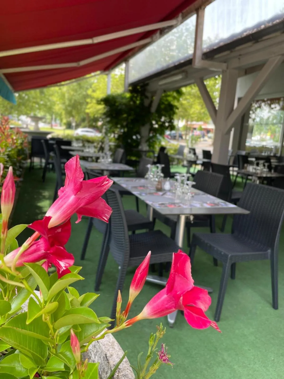 Restaurant/places to eat in Logis Hotel Noemys Brive - Restaurant Le Teinchurier
