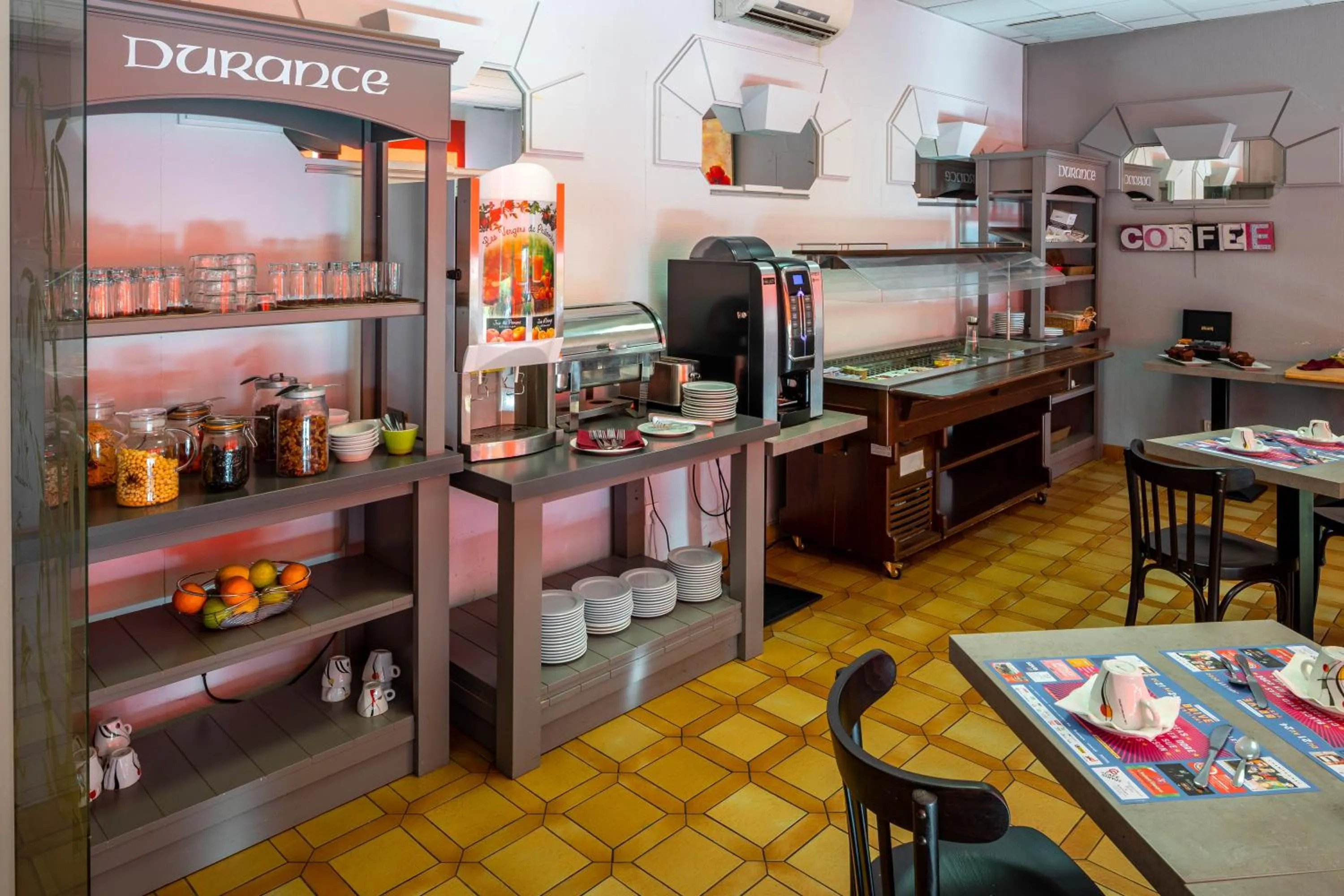 Buffet breakfast in Logis Hotel Noemys Brive - Restaurant Le Teinchurier