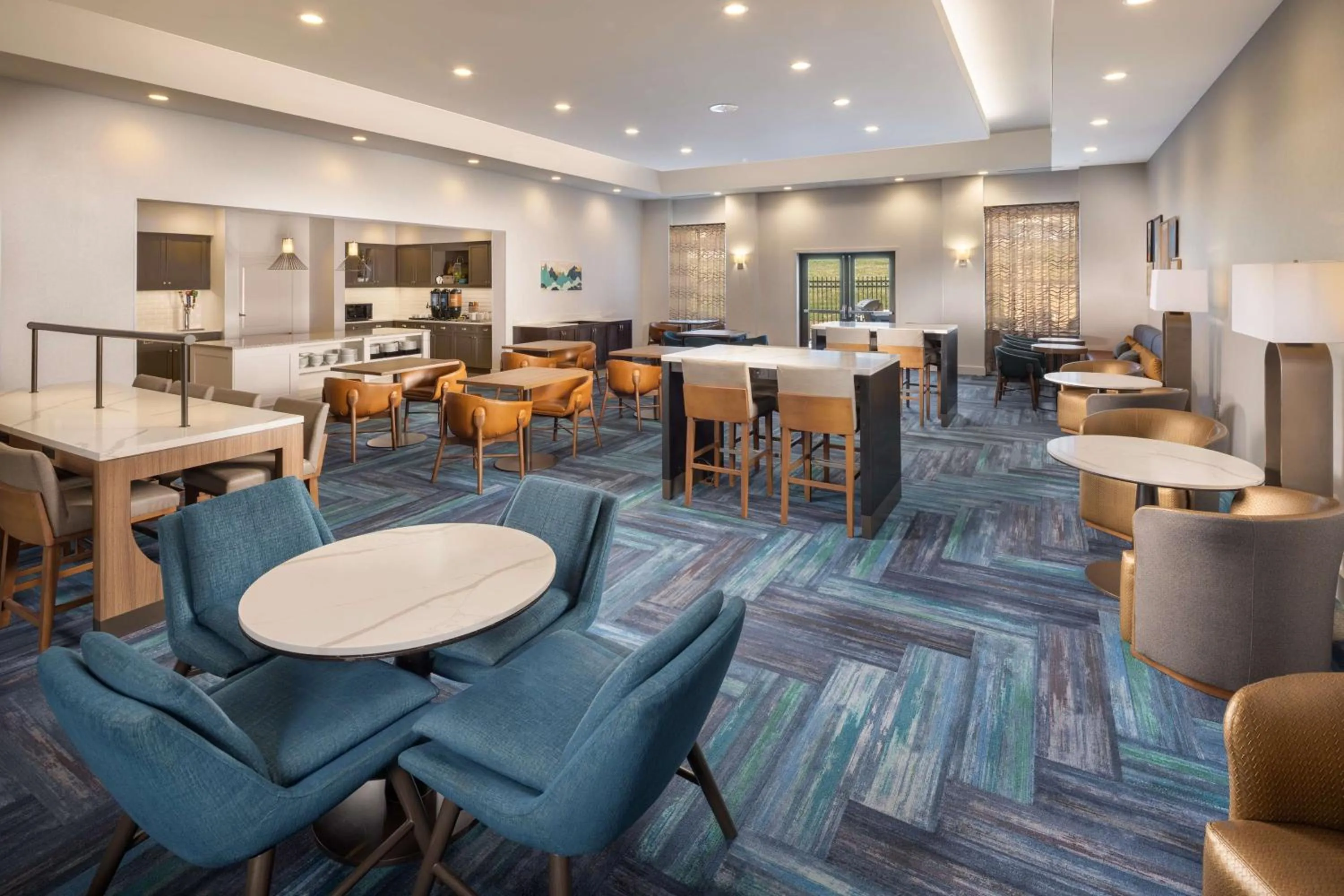 Dining area in Homewood Suites by Hilton Asheville