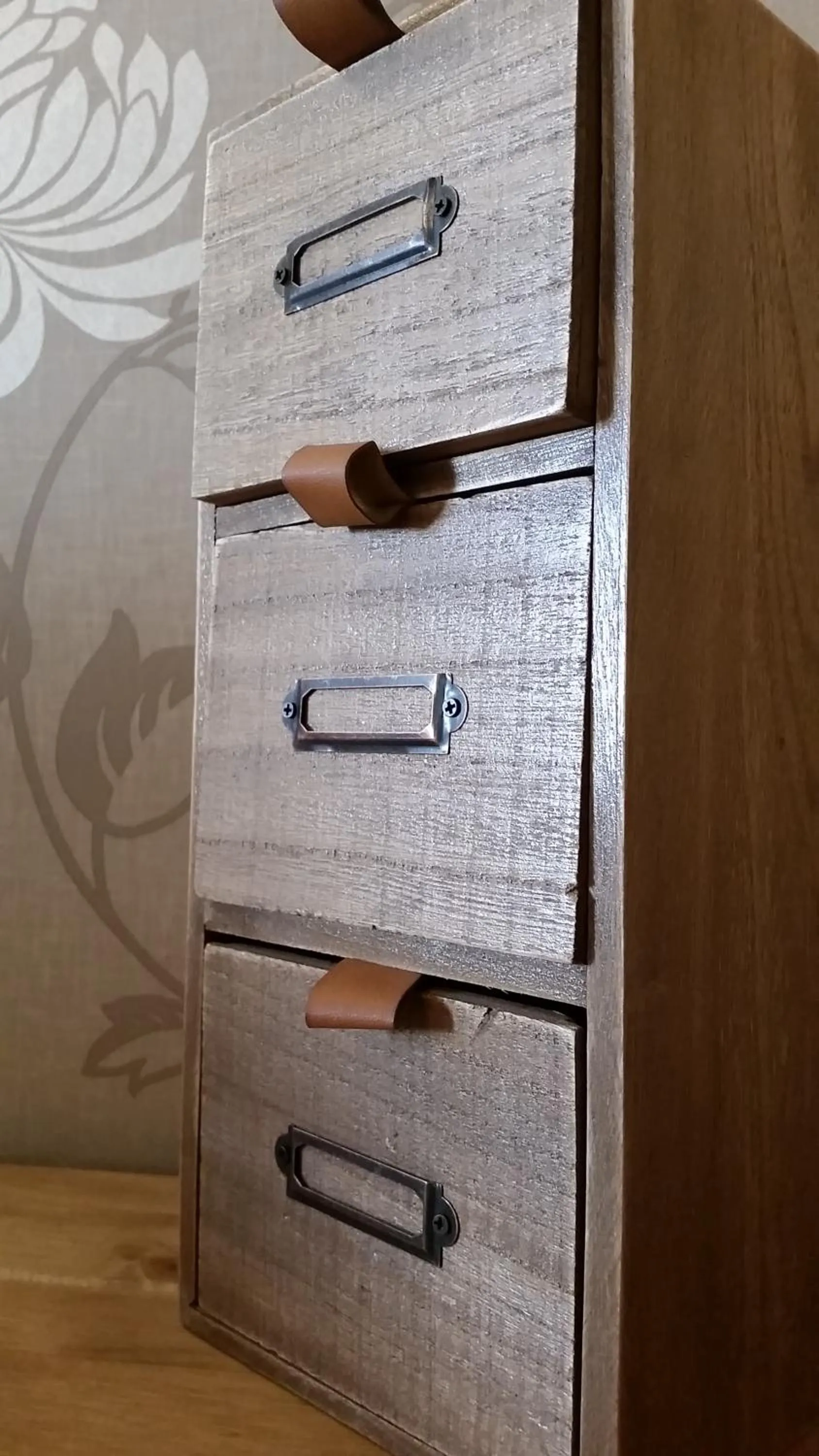 Decorative detail in The Wheatsheaf Inn