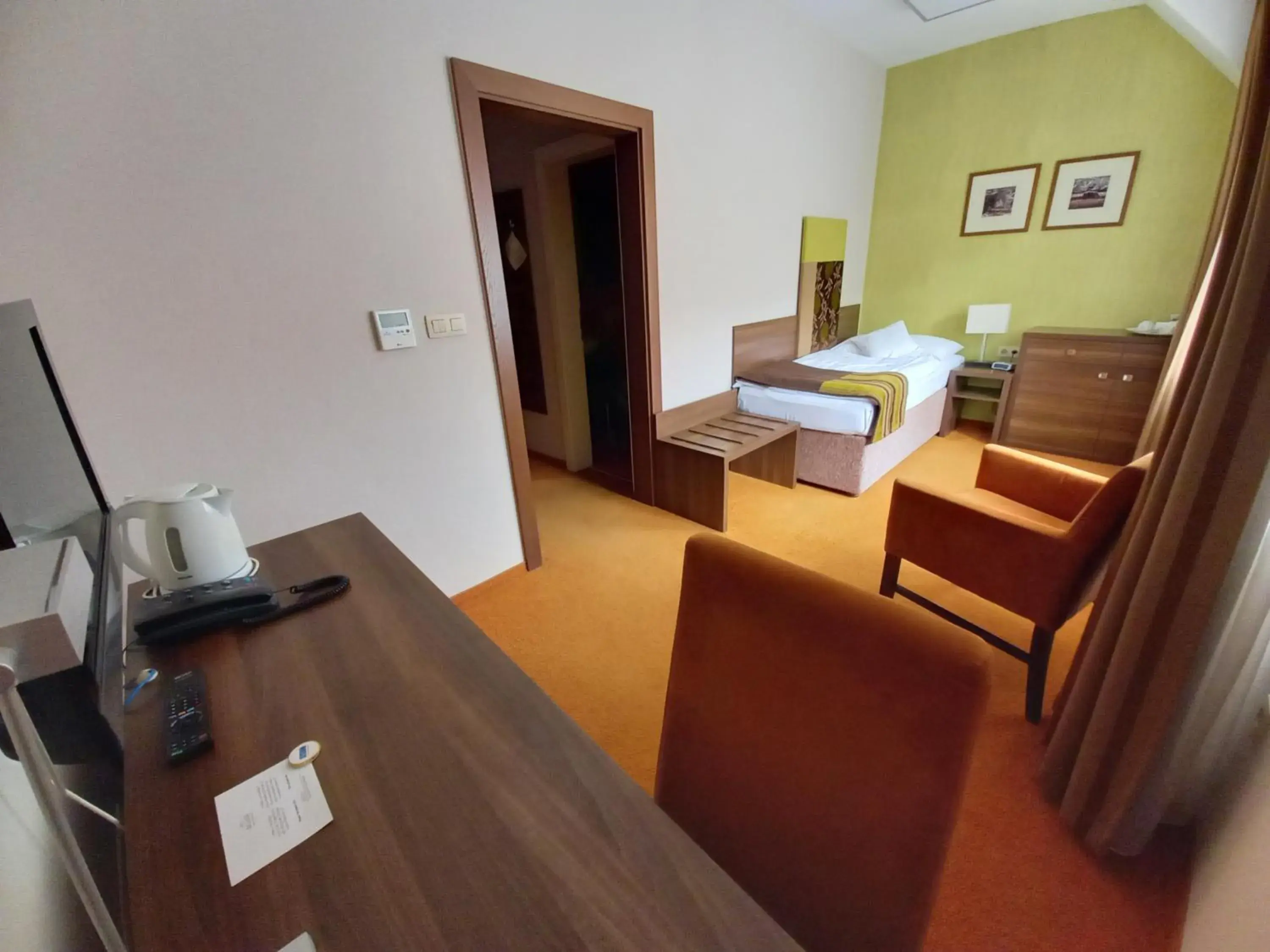 Single Room in Hotel BELASSI Single Room in Hotel BELASSI