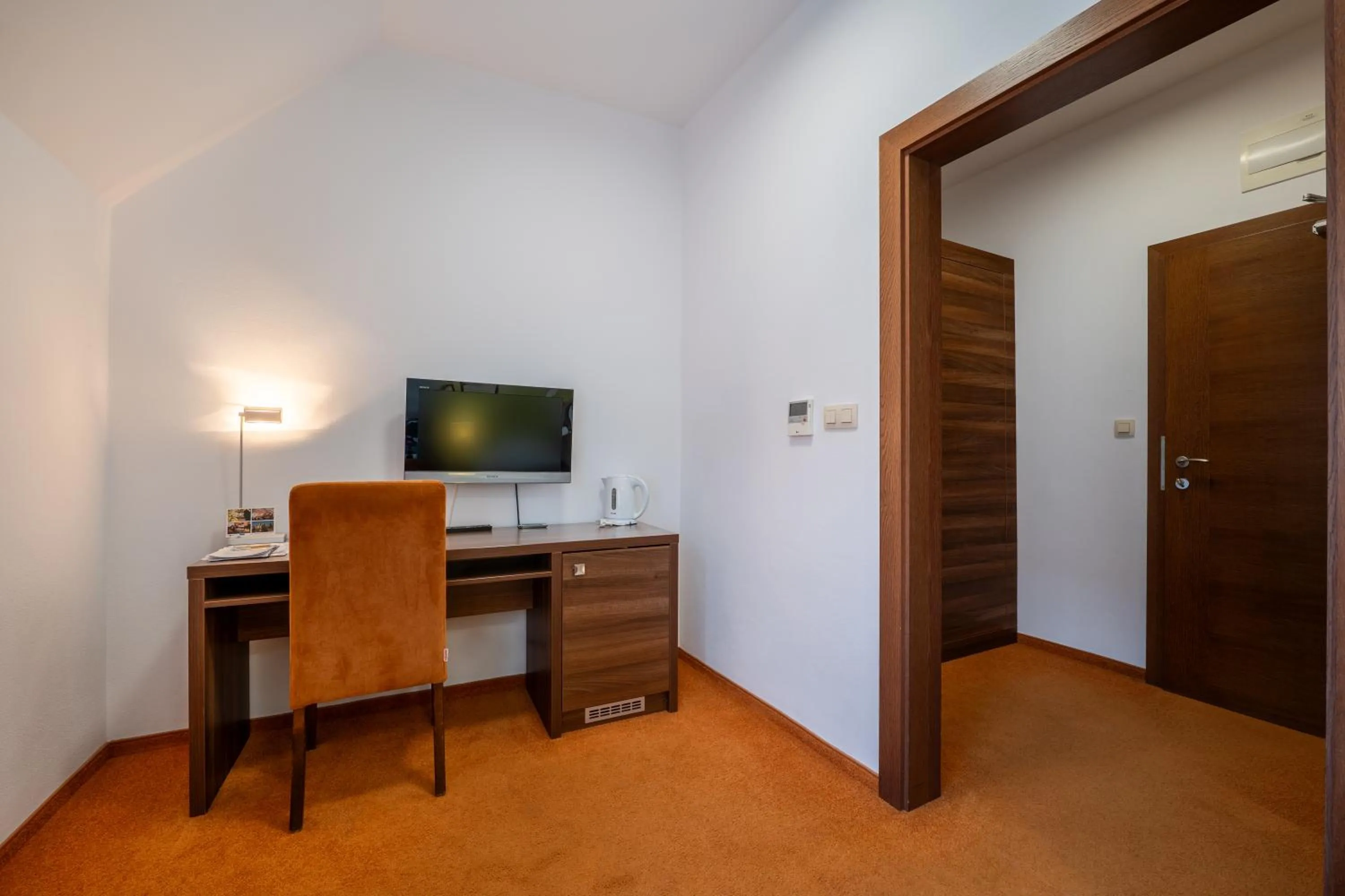 TV and multimedia in Hotel BELASSI