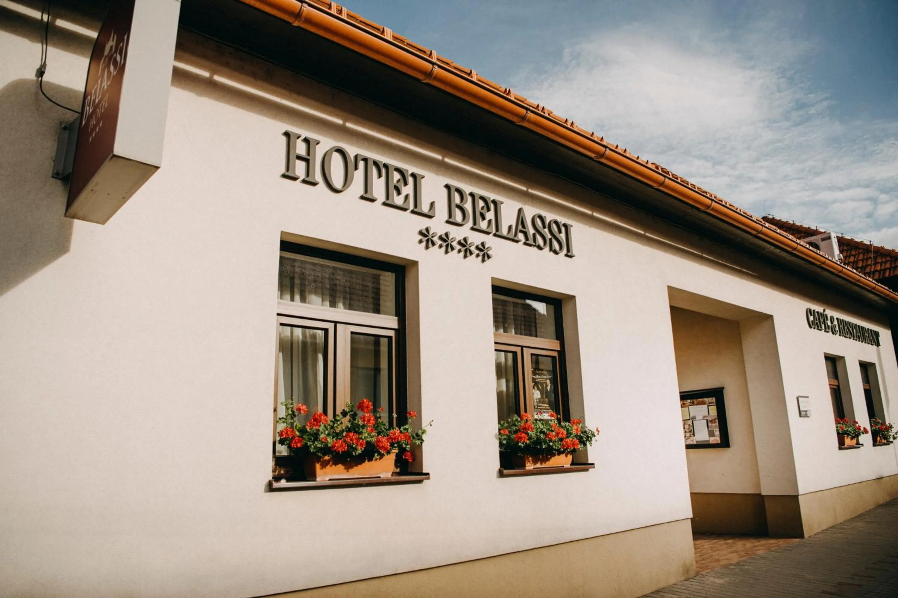 Property building in Hotel BELASSI