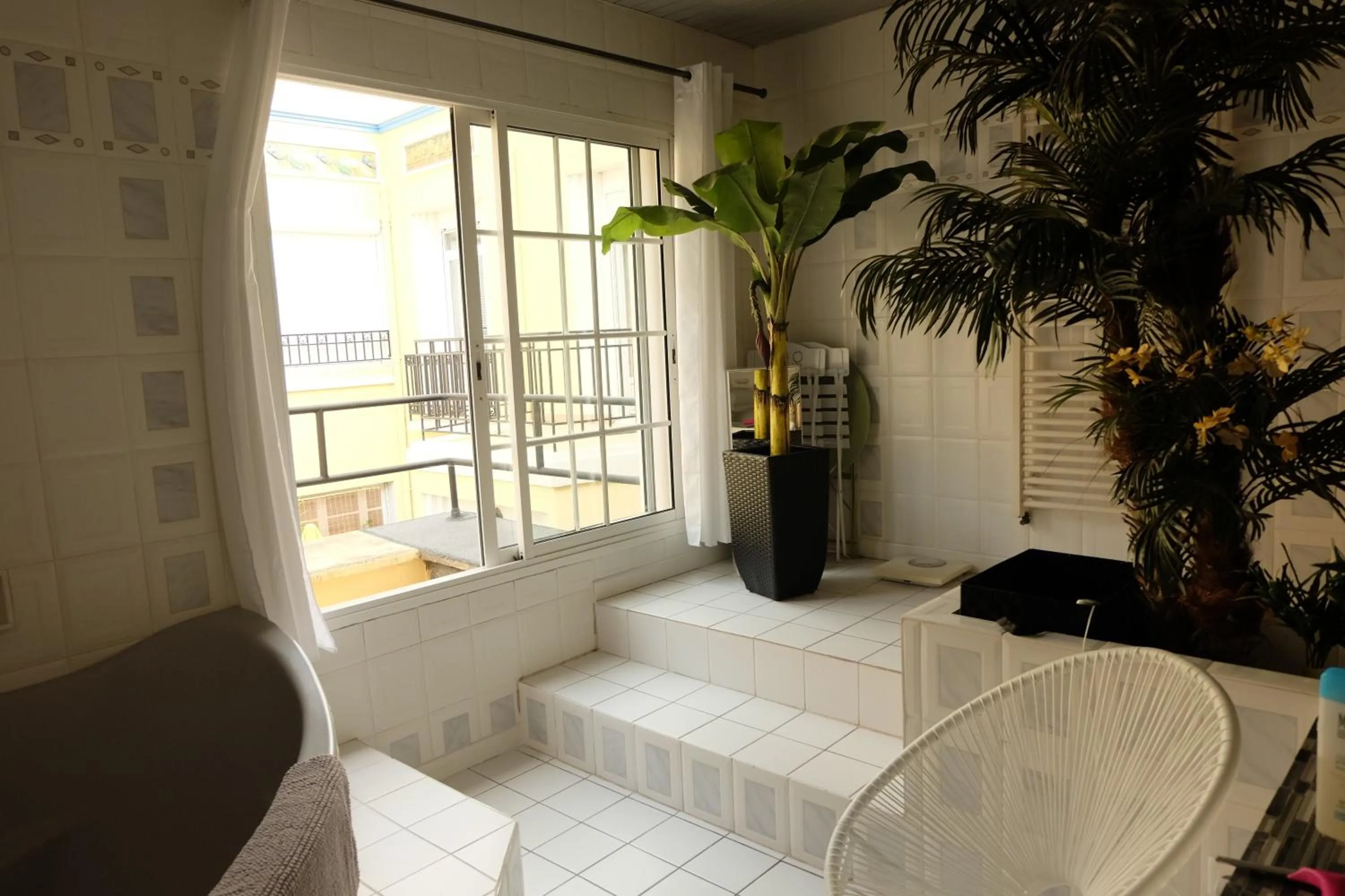 Bathroom in B&B Le Patio En Ville - Chambres d'hôtes