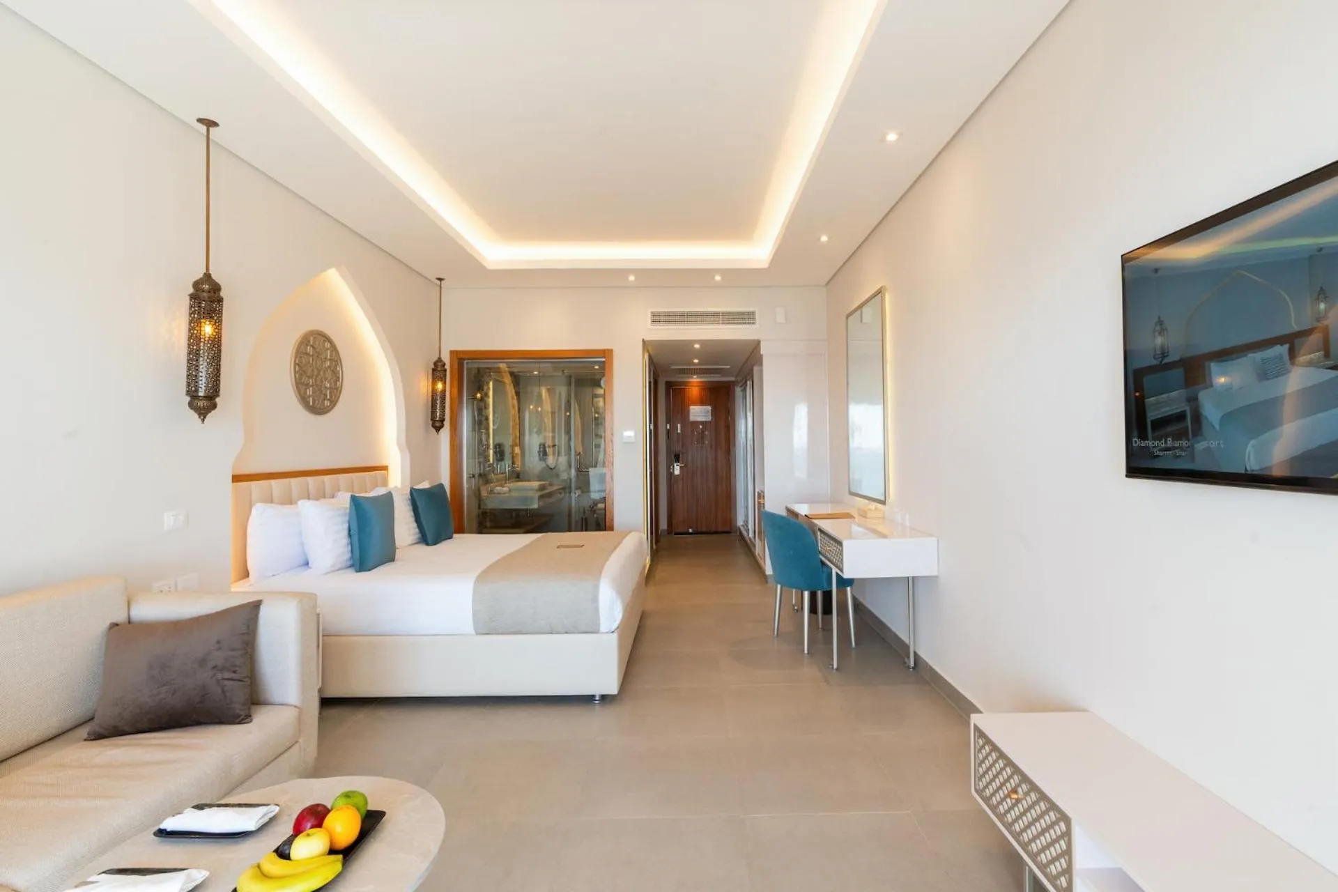 Photo of the whole room, Bed in Sunrise Remal Beach Resort