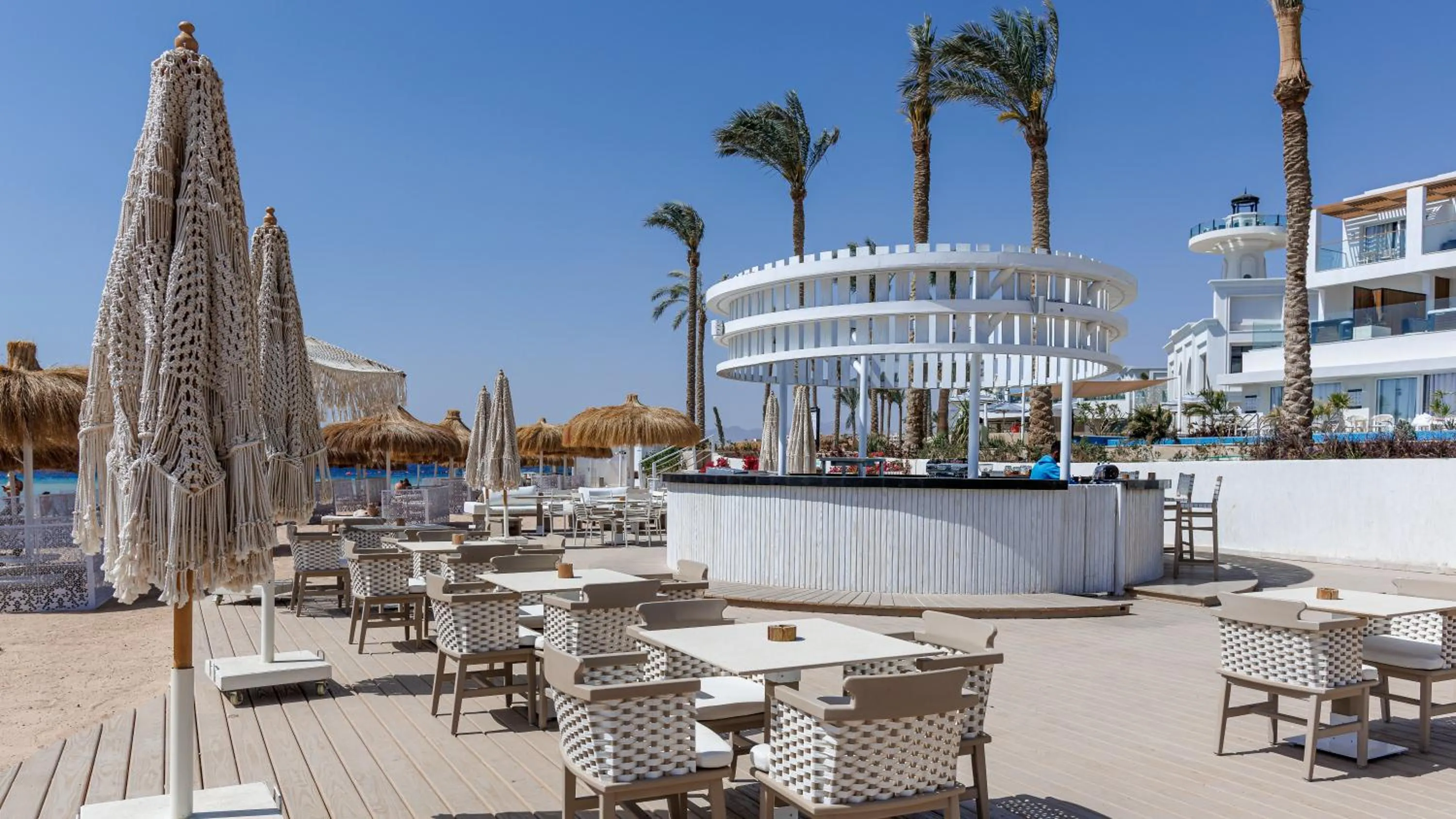 Restaurant/places to eat in Sunrise Remal Beach Resort