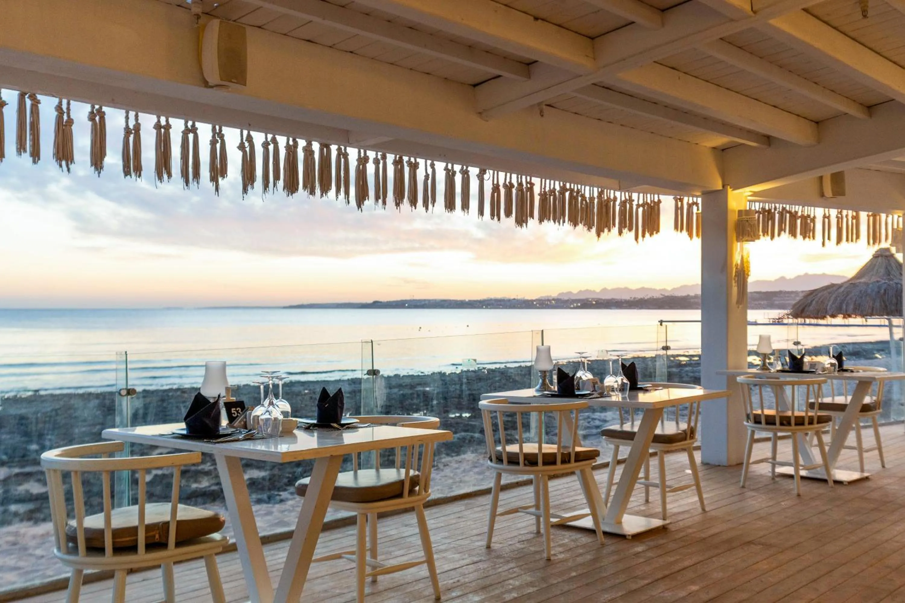 Restaurant/places to eat in Sunrise Remal Beach Resort