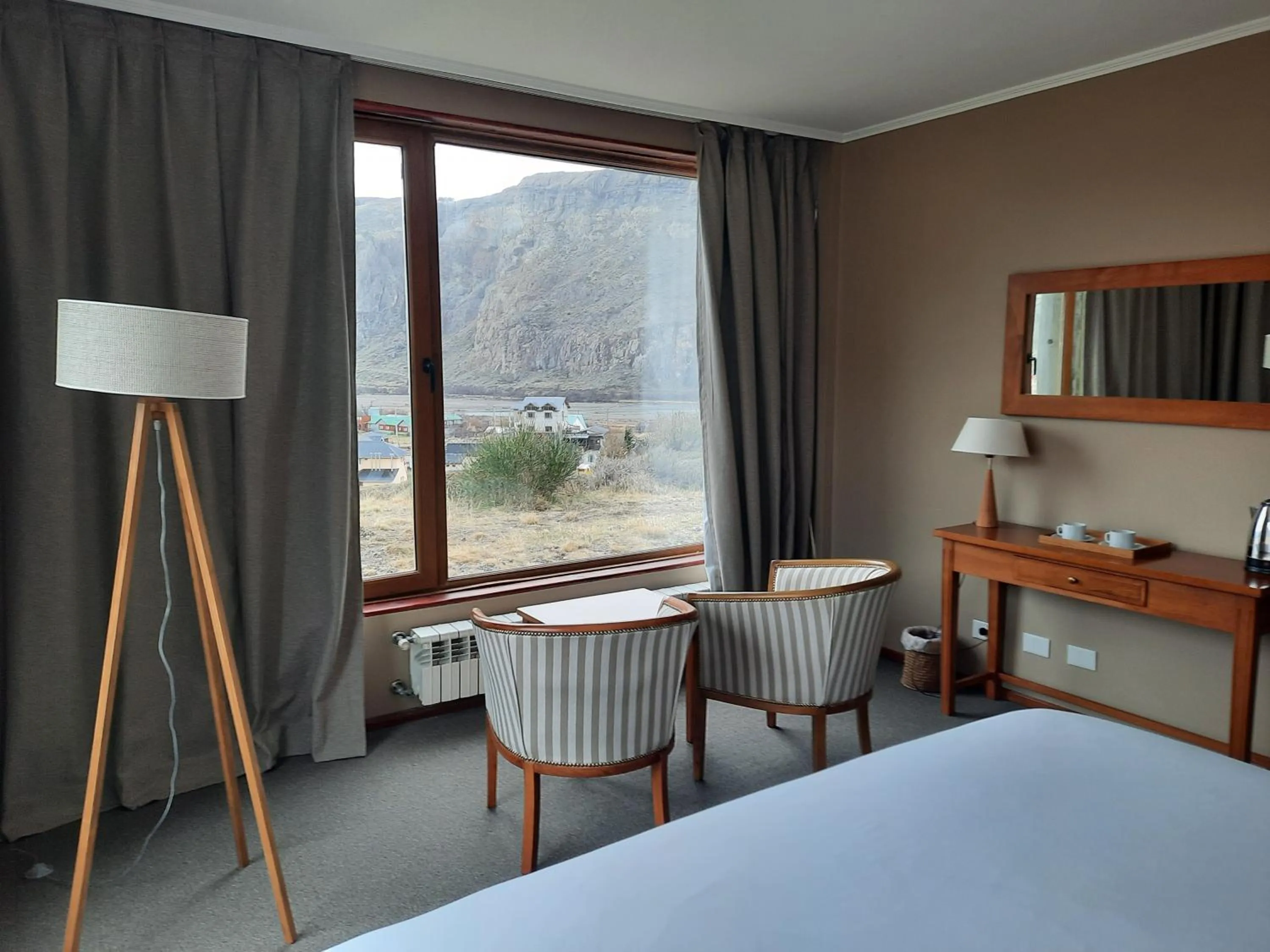 Photo of the whole room, Bed in Los Cerros del Chaltén Boutique Hotel