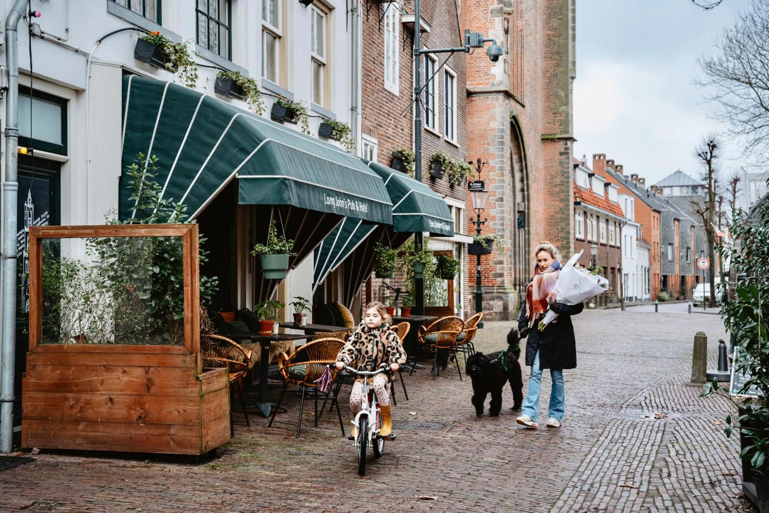 Property building in Long John's Pub & Hotel
