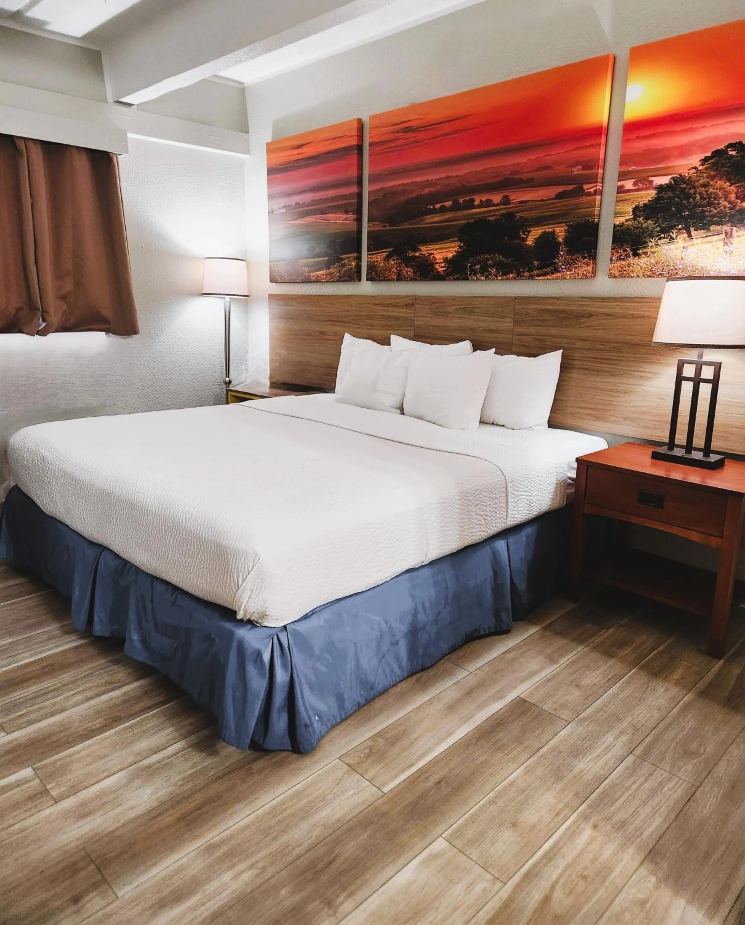 Bed in Days Inn by Wyndham Denver Downtown