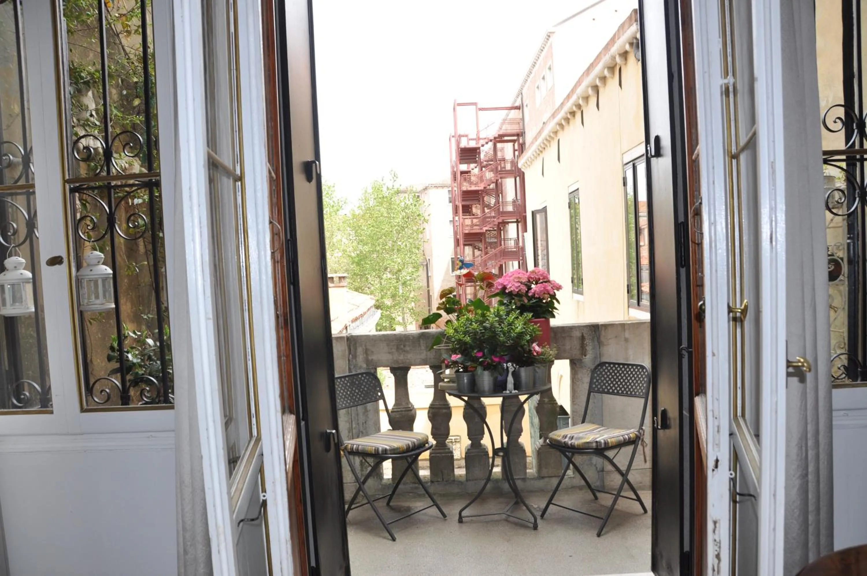 Balcony/Terrace in La Chambre D'Ella