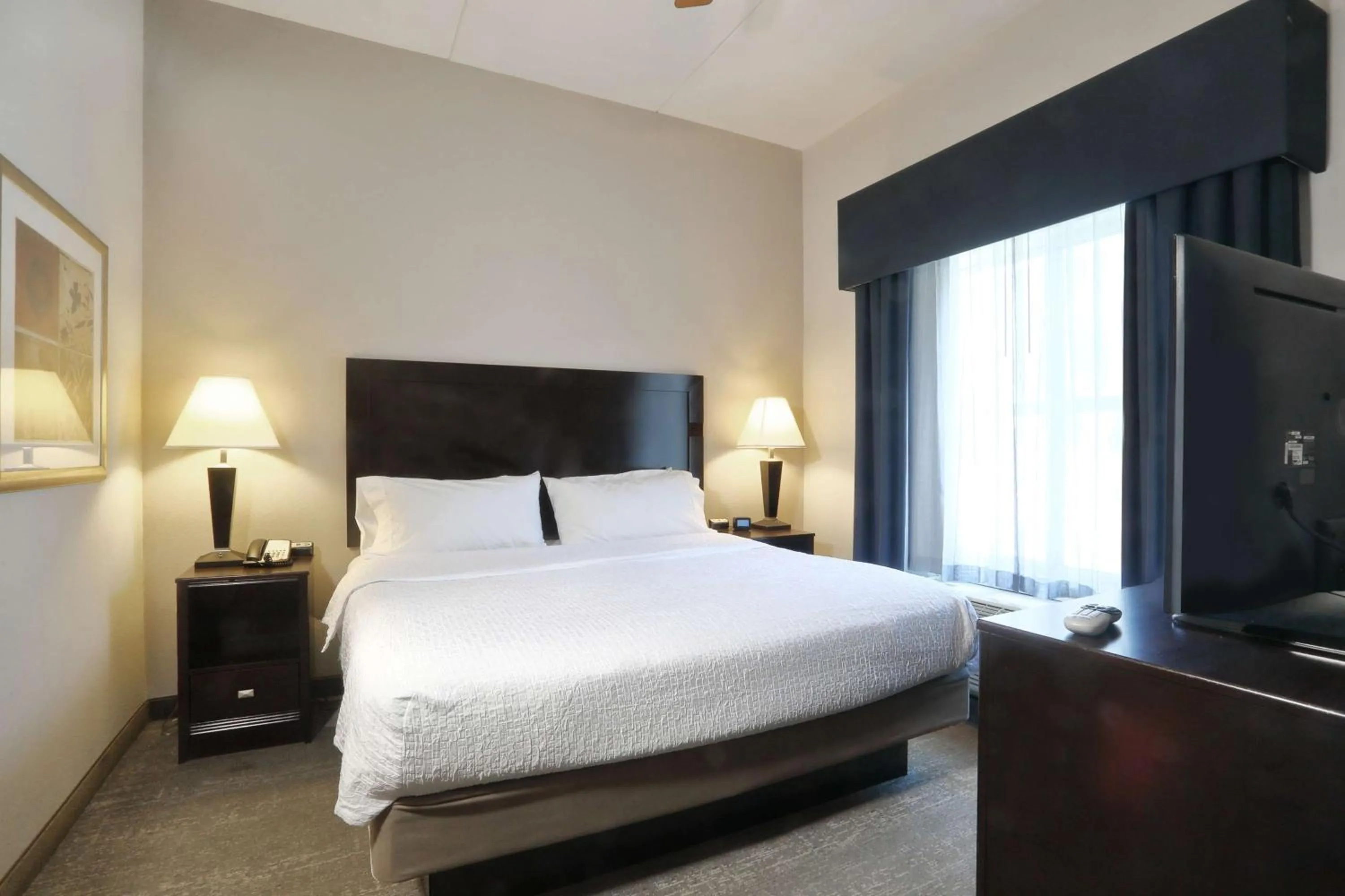 Bed in Homewood Suites by Hilton Bel Air