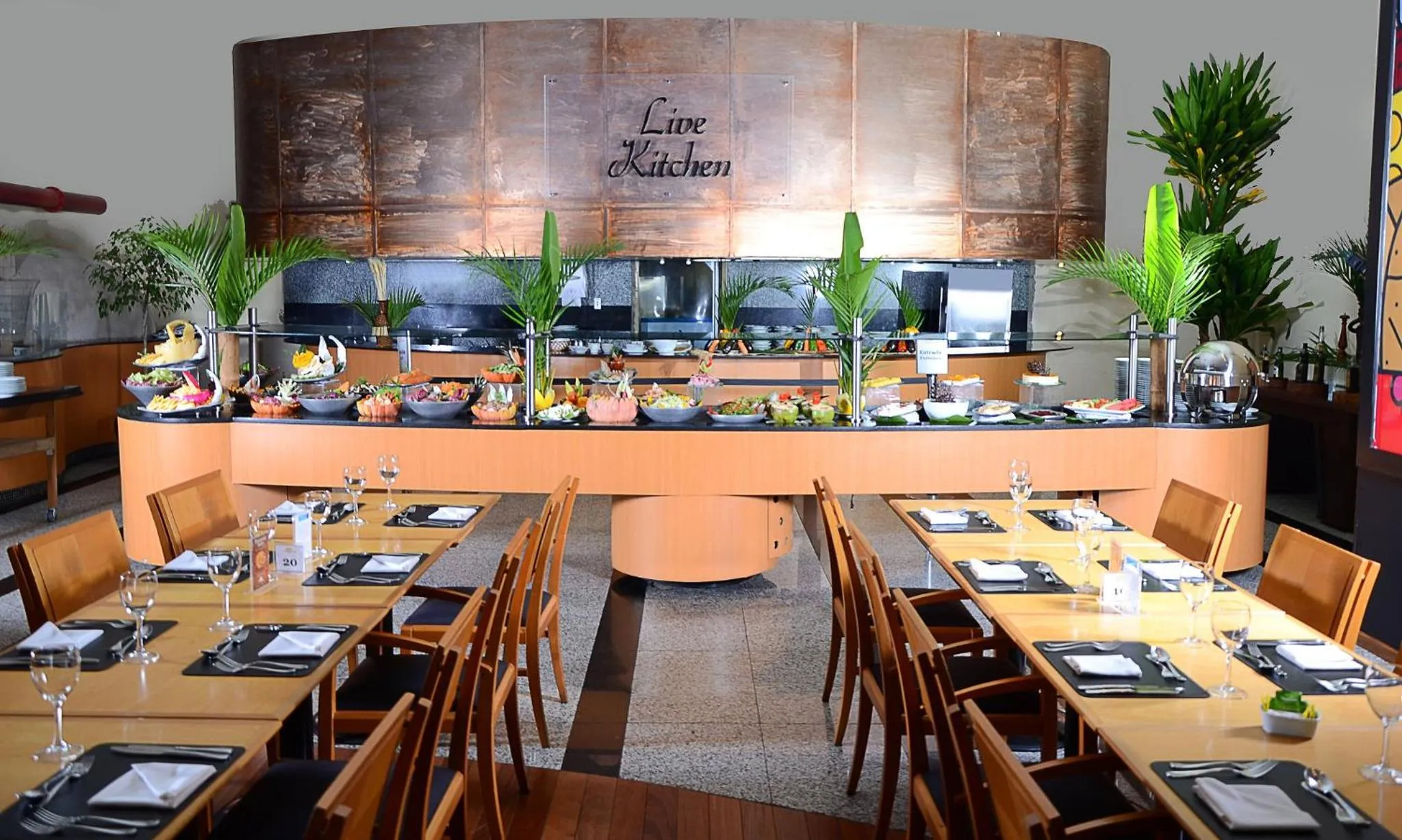 Restaurant/places to eat in Holiday Inn Sao Paulo Parque Anhembi by IHG