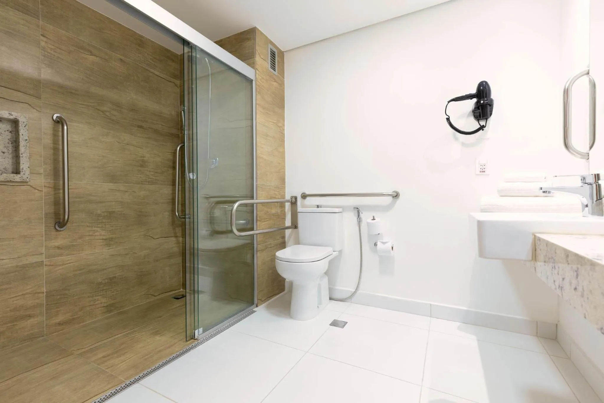 Photo of the whole room in Holiday Inn Sao Paulo Parque Anhembi by IHG