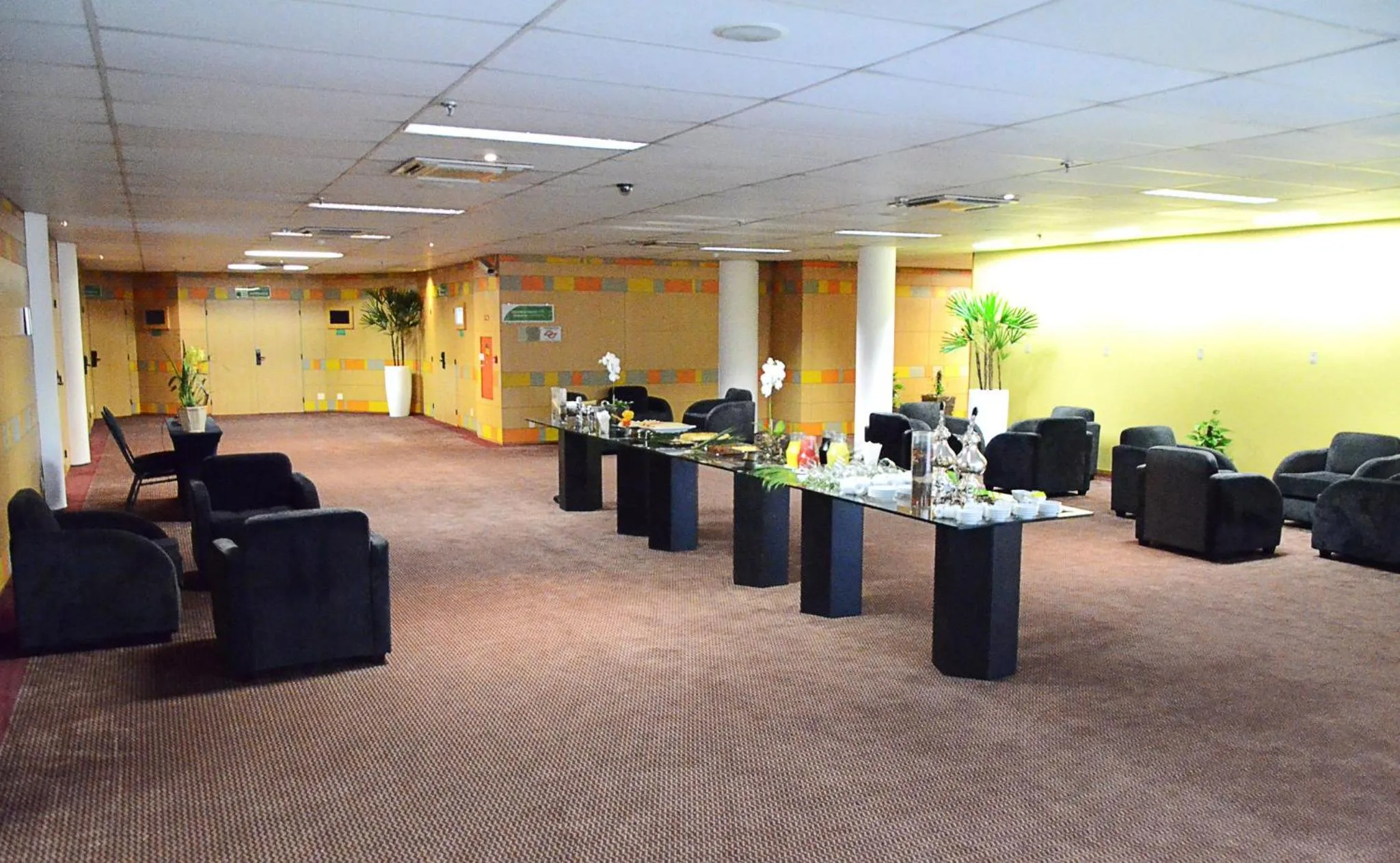 Restaurant/places to eat in Holiday Inn Sao Paulo Parque Anhembi by IHG