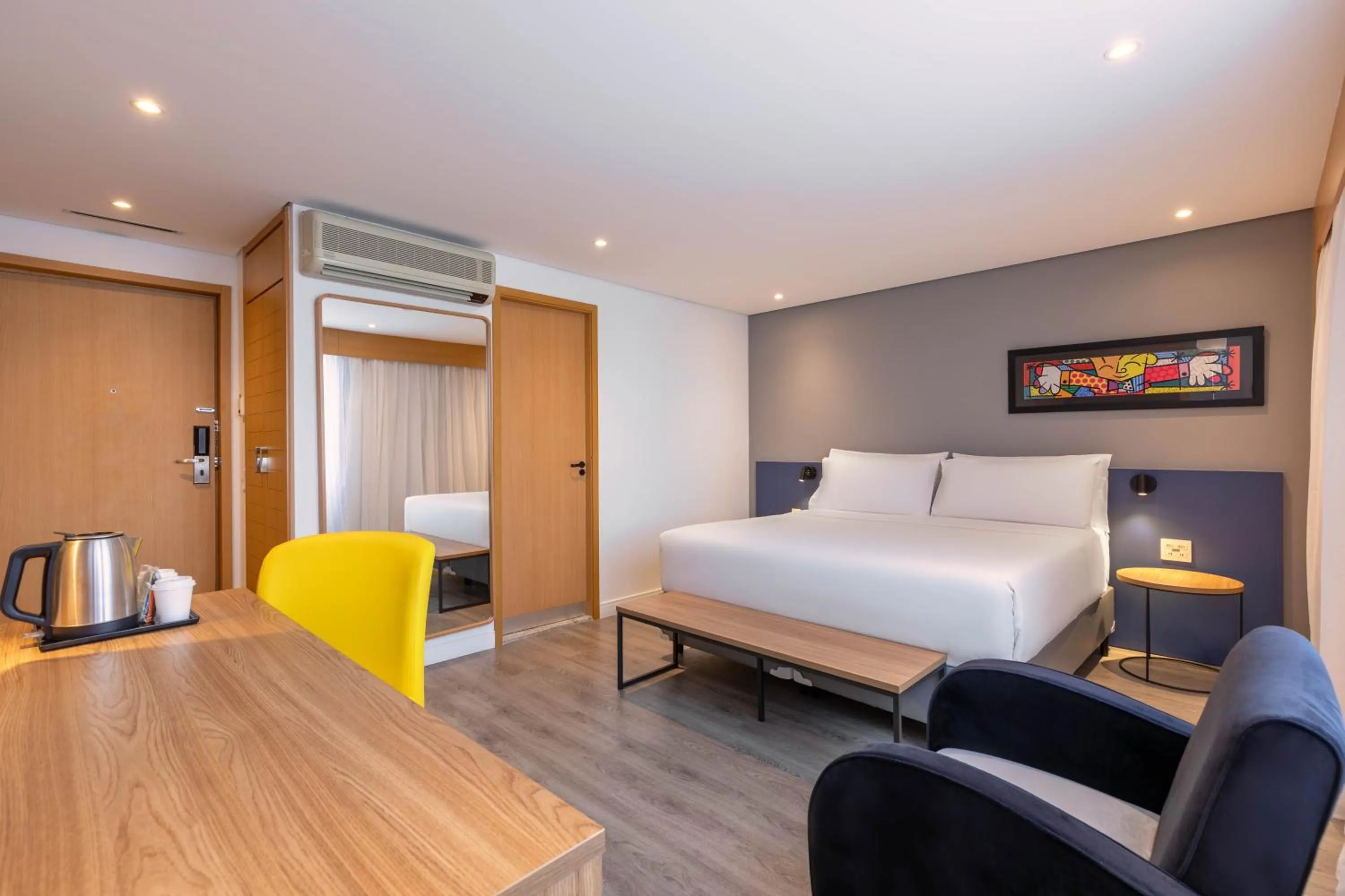 Photo of the whole room, Bed in Holiday Inn Sao Paulo Parque Anhembi by IHG