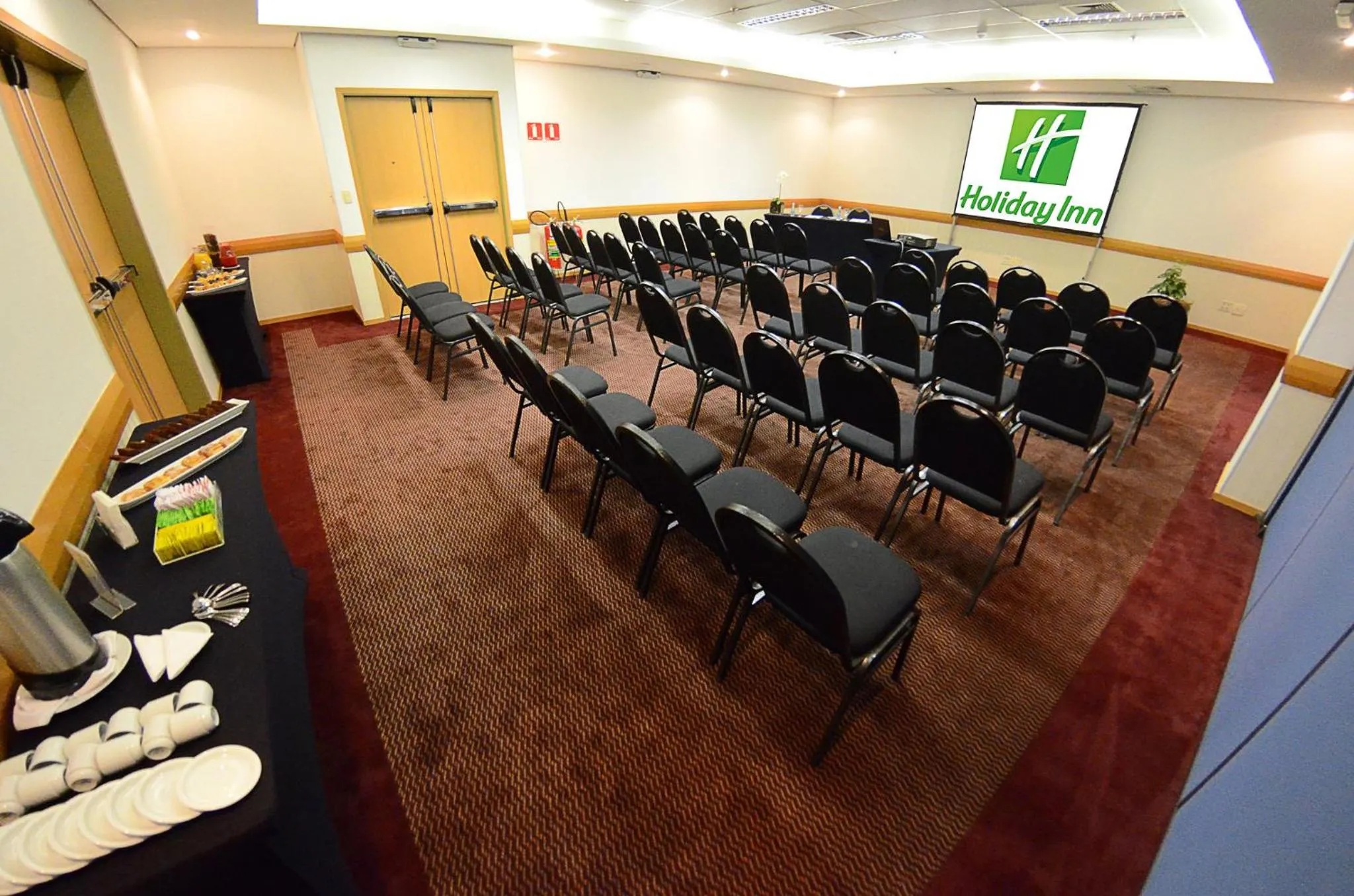 Meeting/conference room in Holiday Inn Sao Paulo Parque Anhembi by IHG