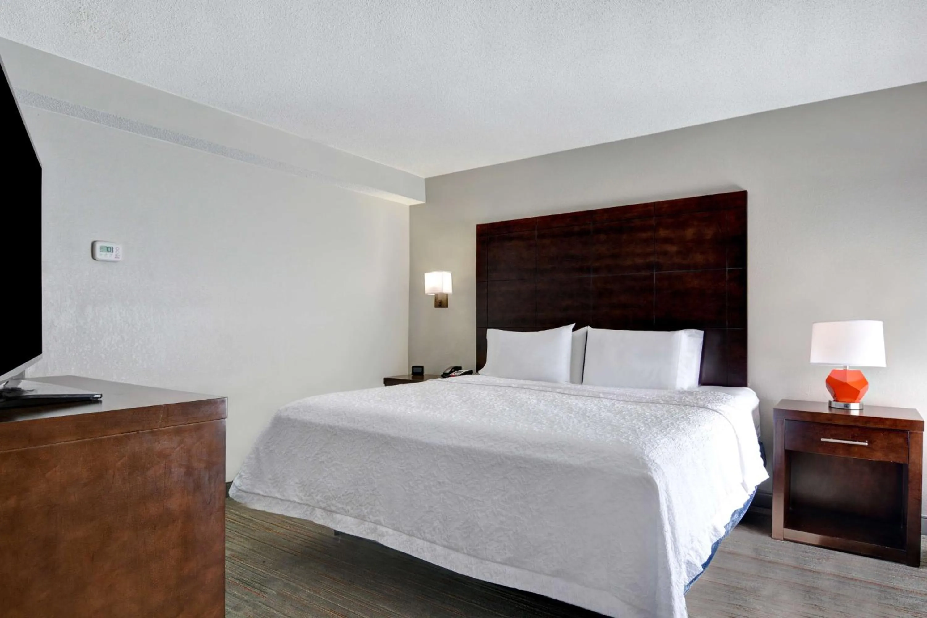 Bed in Hampton Inn Greenwood