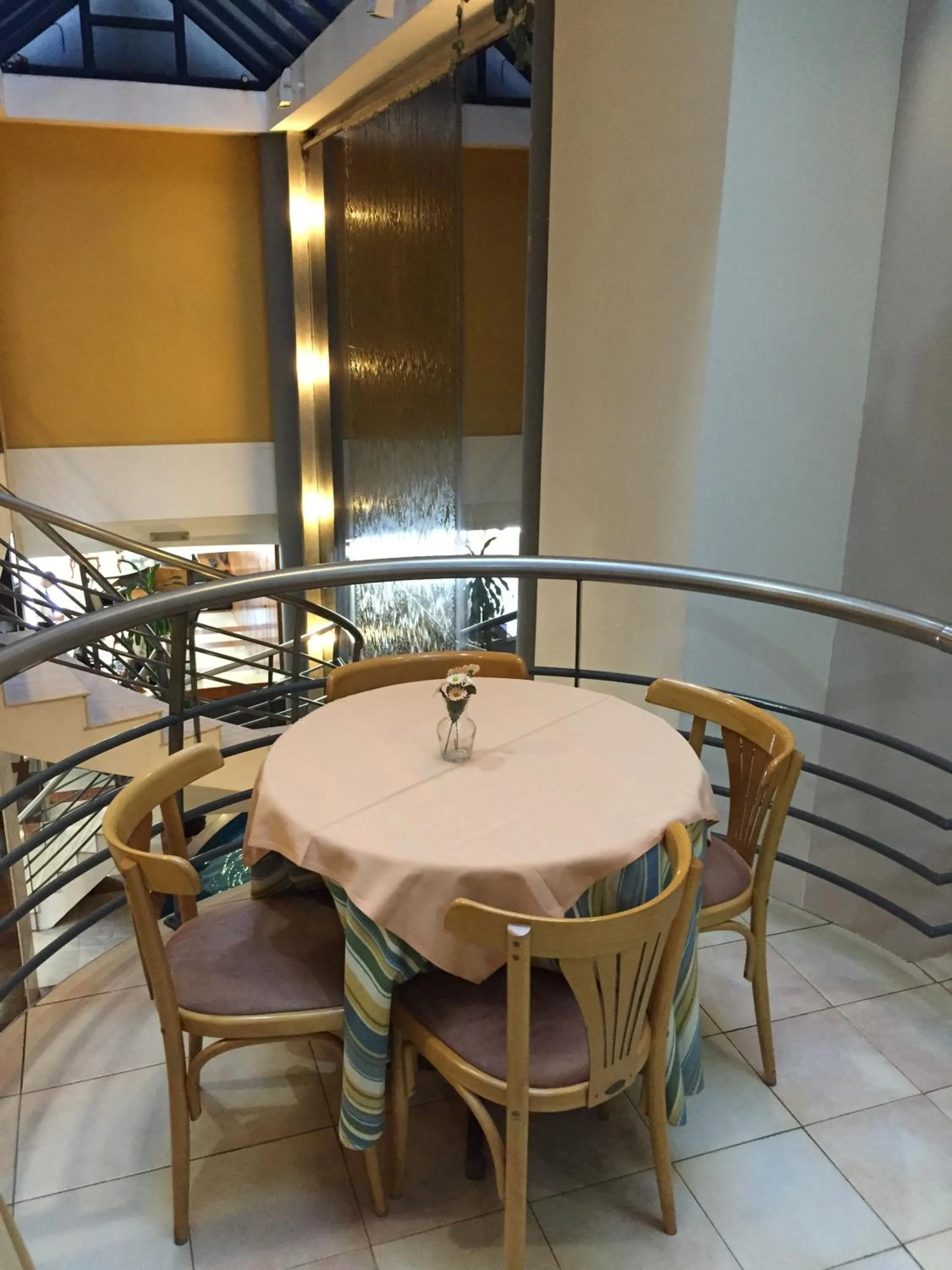 Lounge or bar in Crystal Palace Hotel