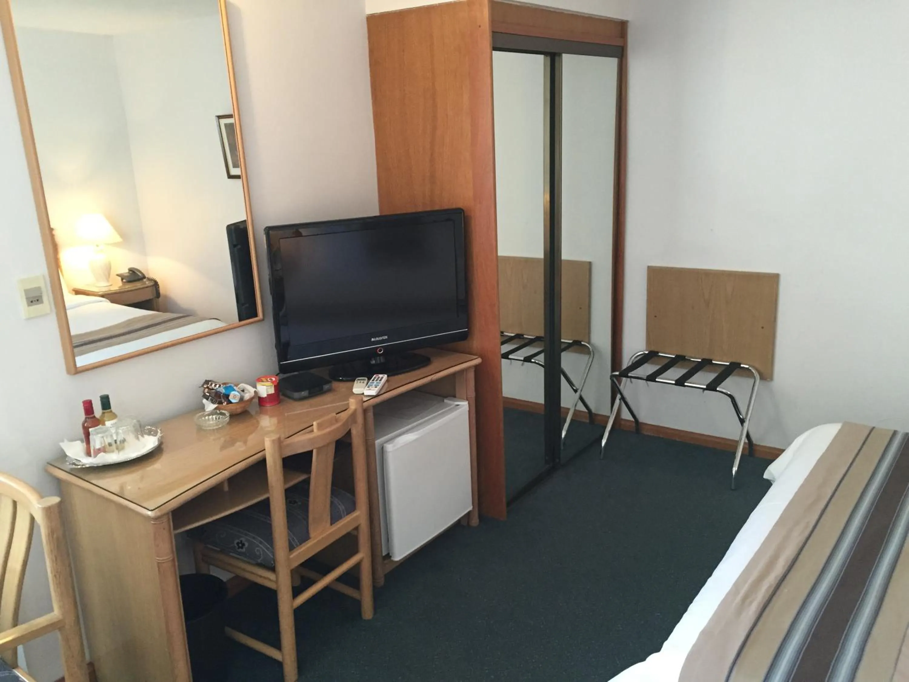 Photo of the whole room in Crystal Palace Hotel