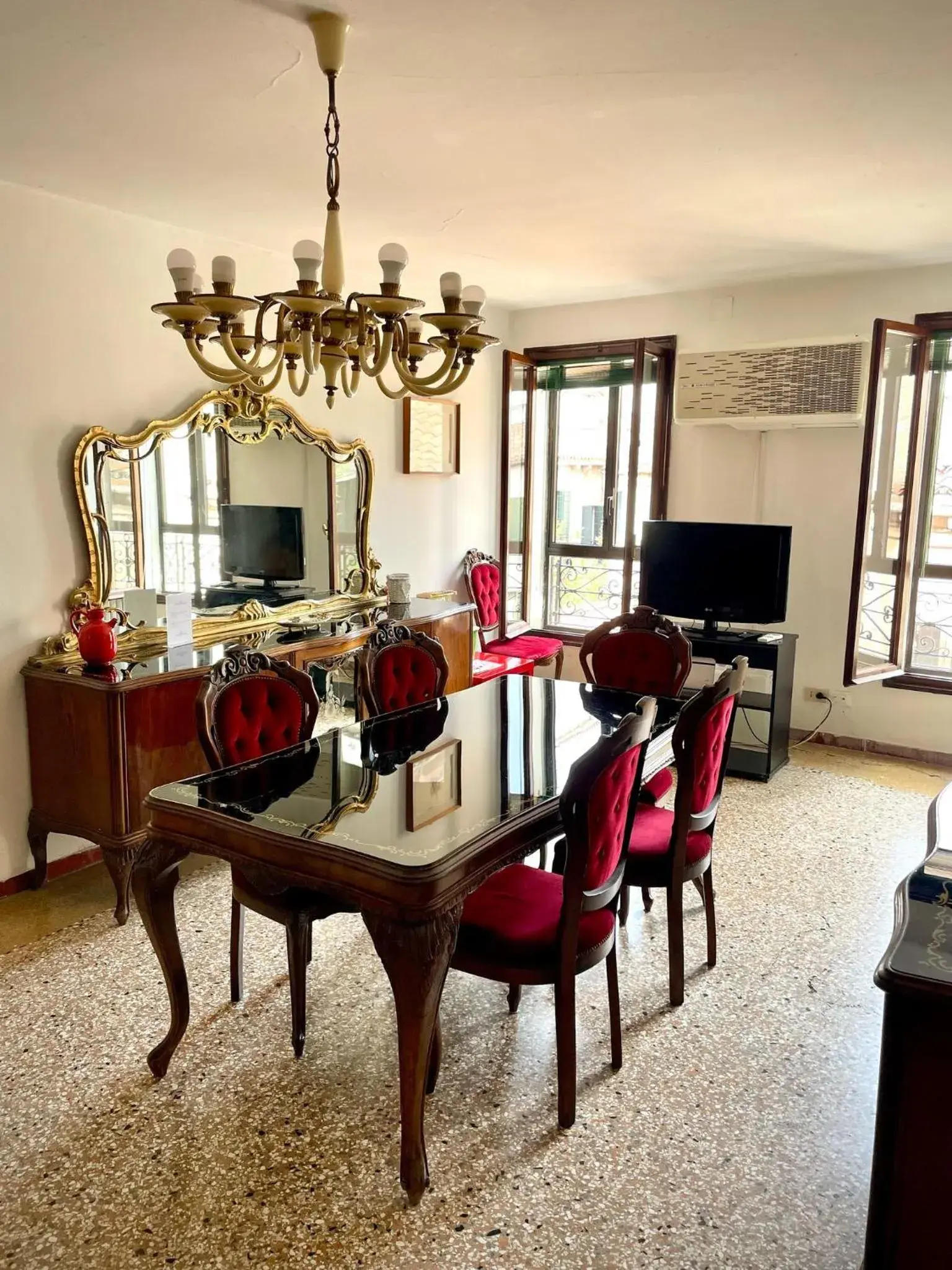 Ve-nice Suite Formosa C5141 Ve-nice Suite Formosa C5141